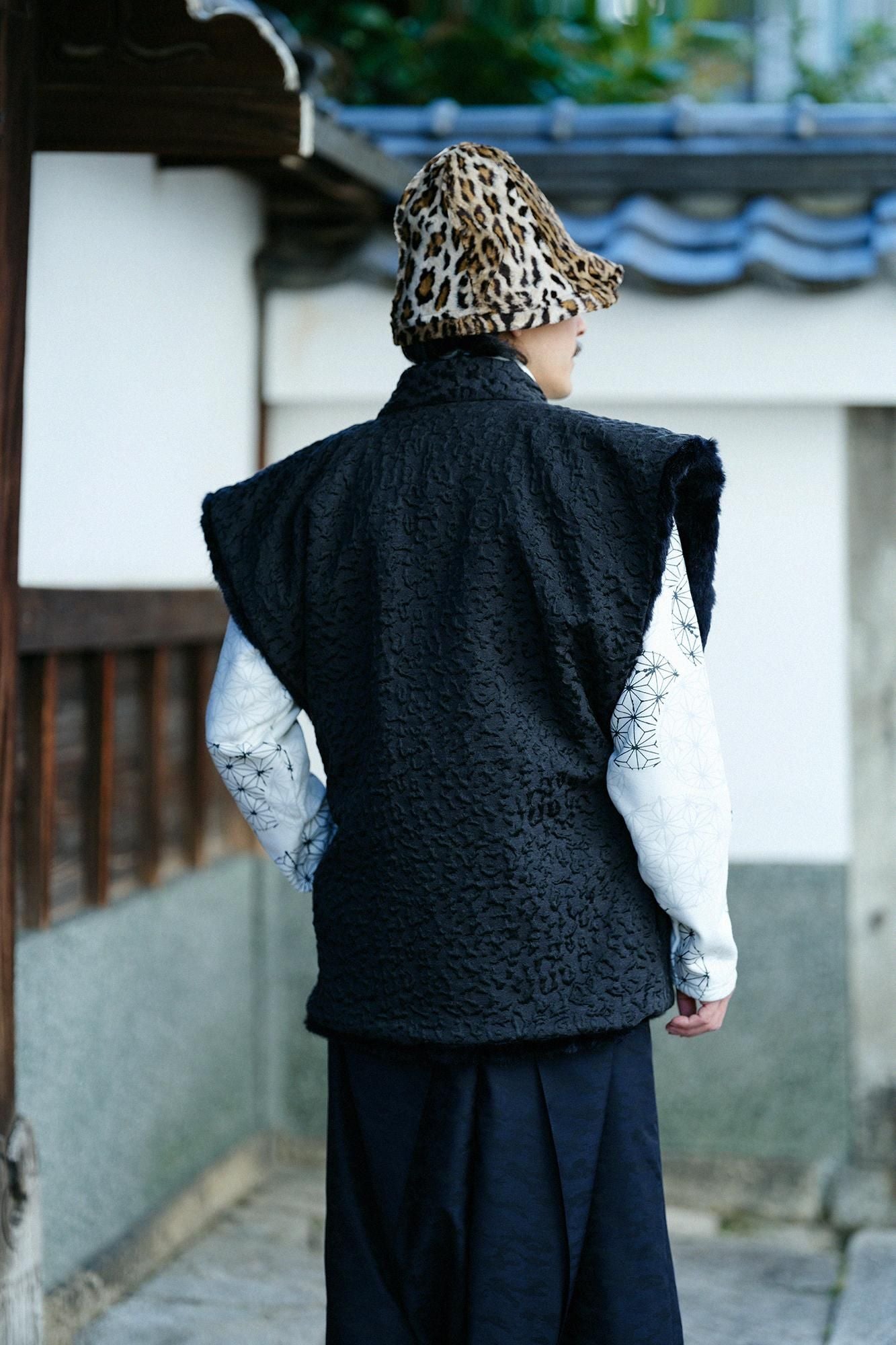 Jacar Fuukure编织X人造皮草肩部服装可逆 /湿羽毛颜色（不锈钢）