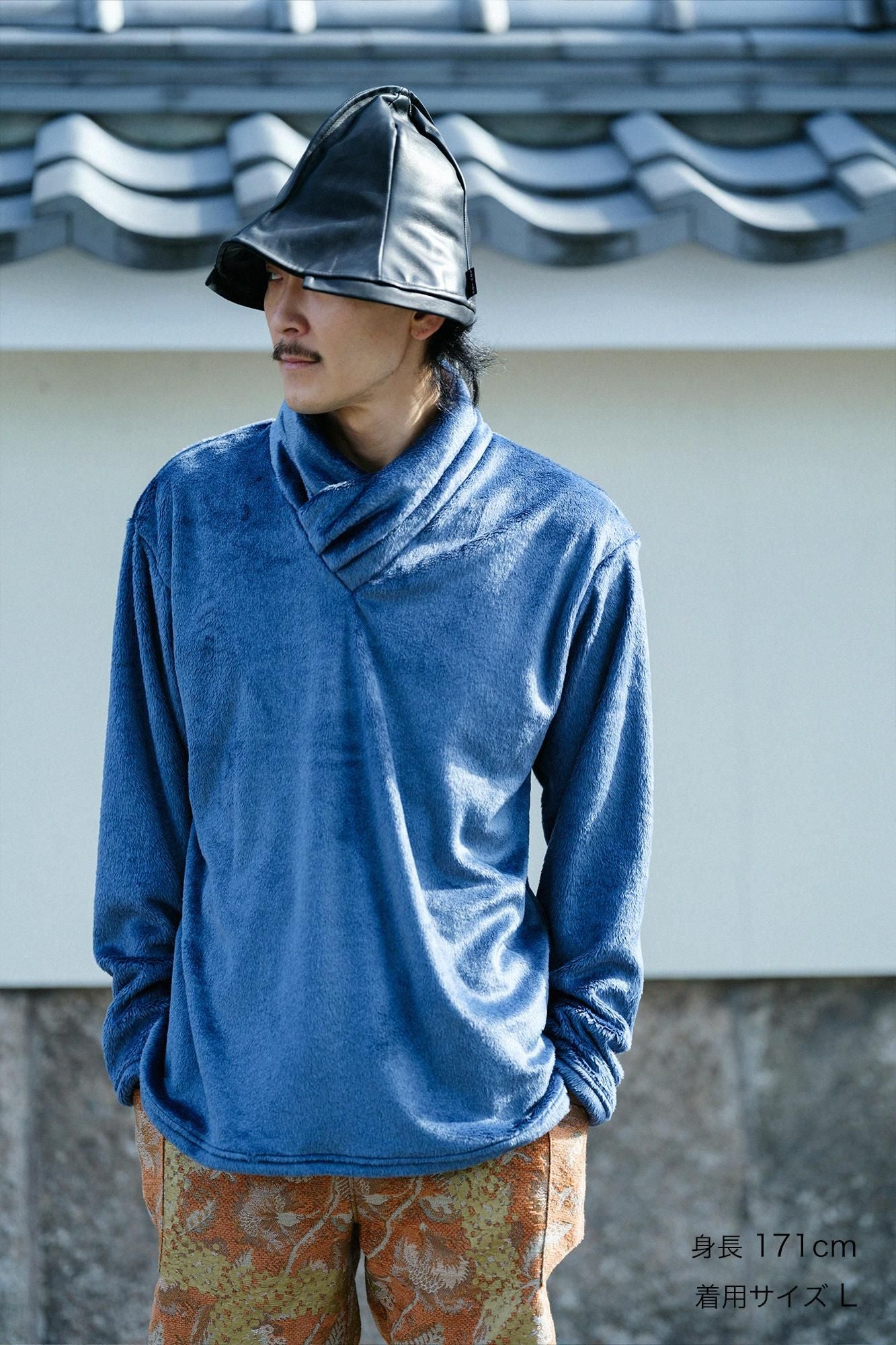 Beaver Turtle Neck Shirt / Dark Indigo Blue