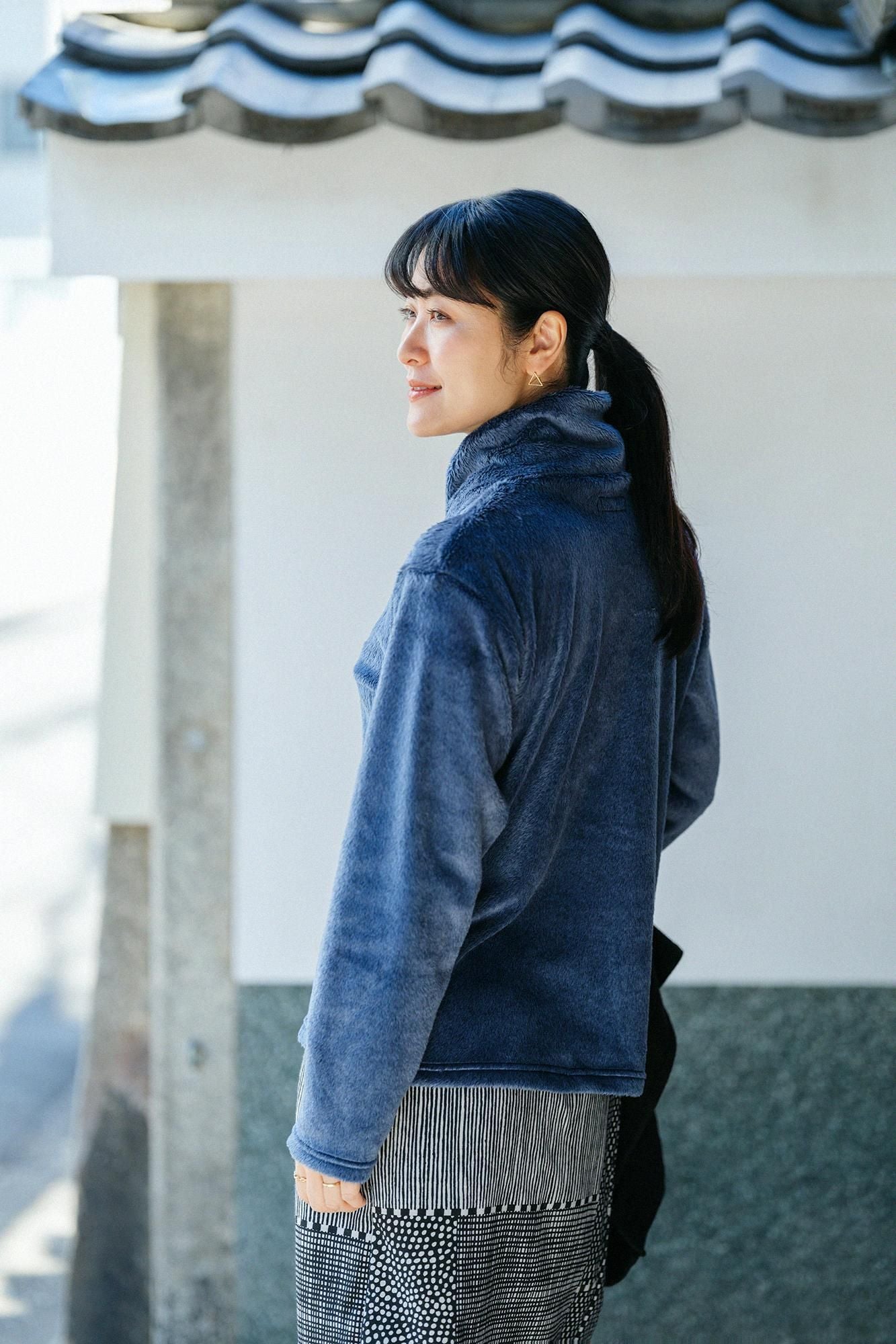Beaver Turtle Neck Shirt / Dark Indigo Blue