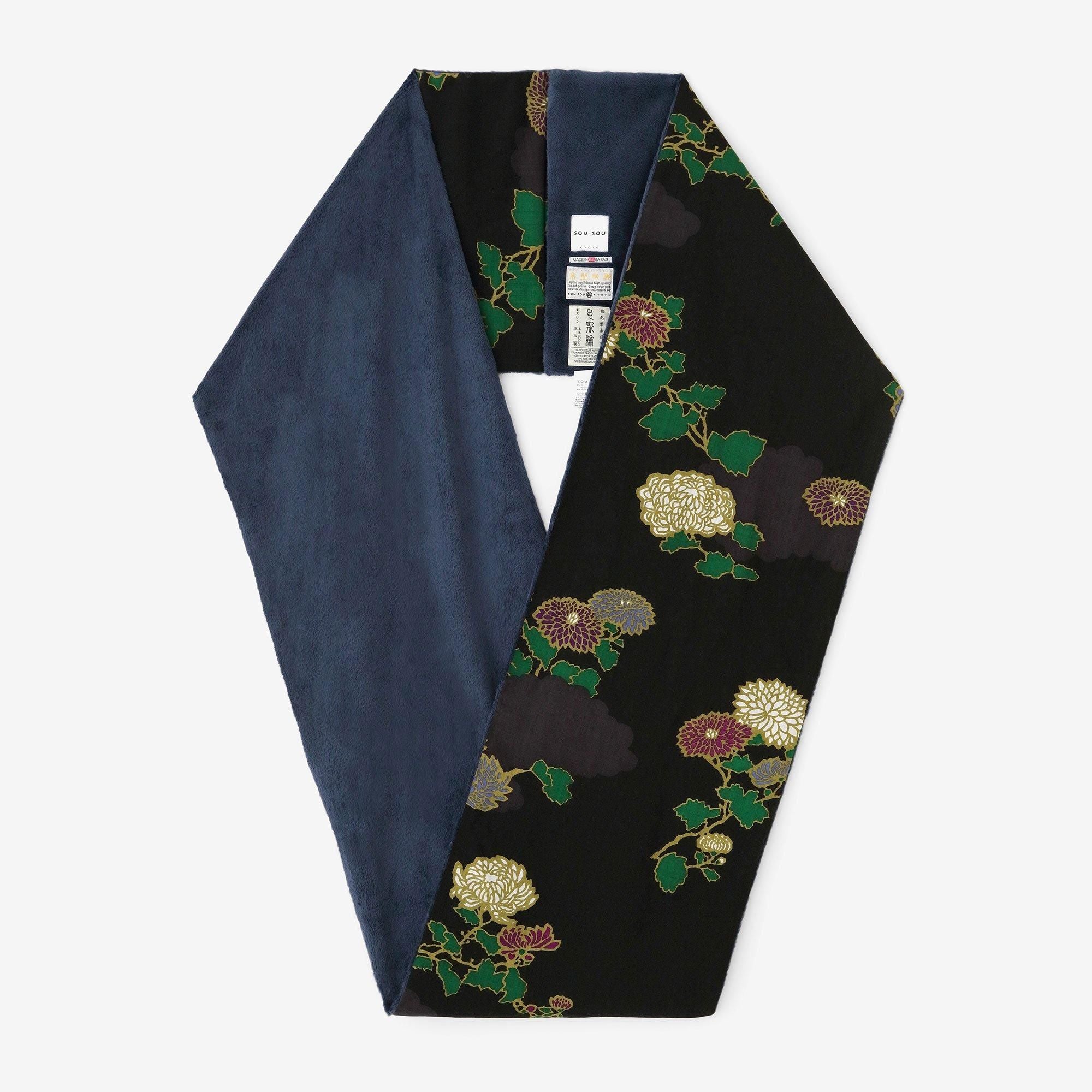 Muslin Wool Boa Infinity Scarf / Kumodori with Chrysanthemum