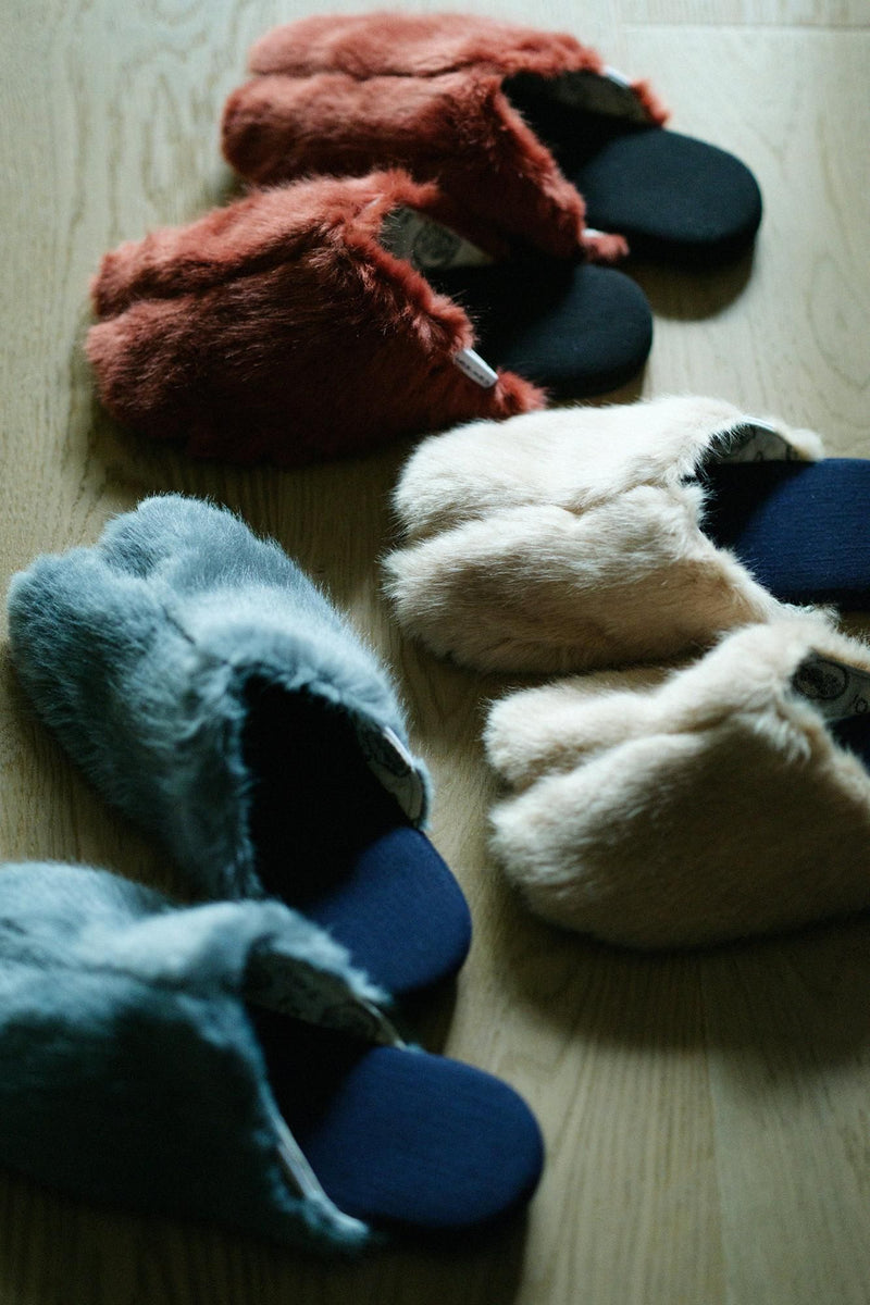 Faux Fur Slim Type Split Toe Slipper