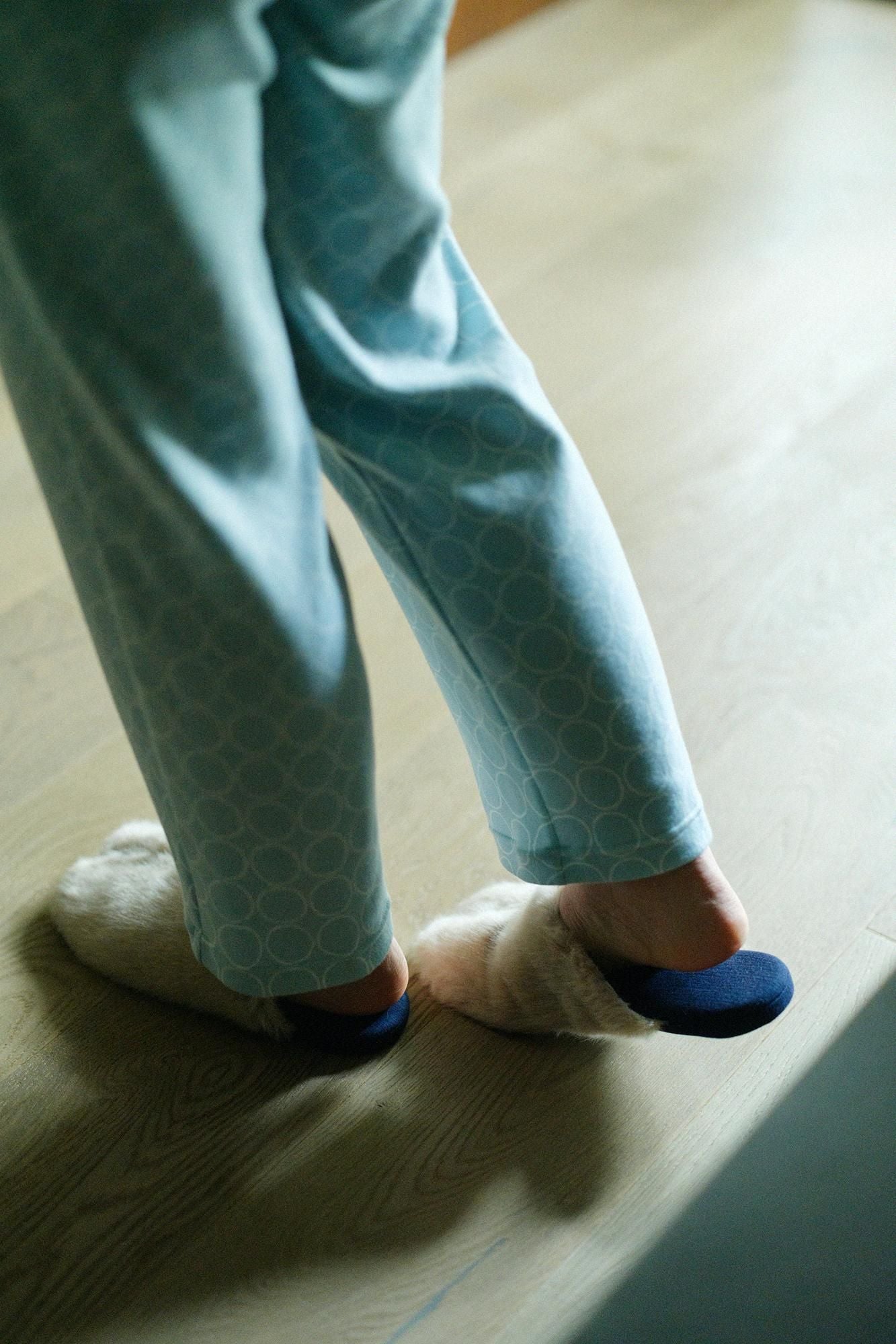 人造毛皮，薄形，拖鞋，塔布袜/裸色（shiroiro）