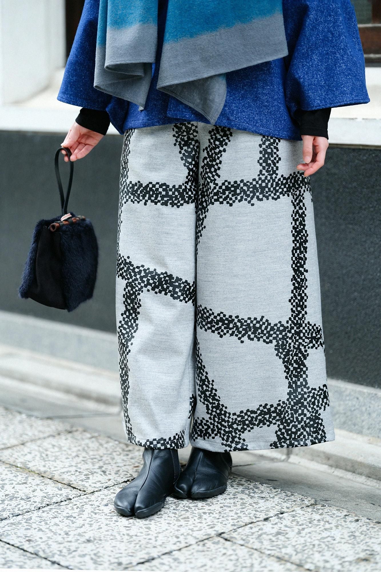 Combed Yarn Twill Weave Wide-legged Pants / Tied-up Silver Grey