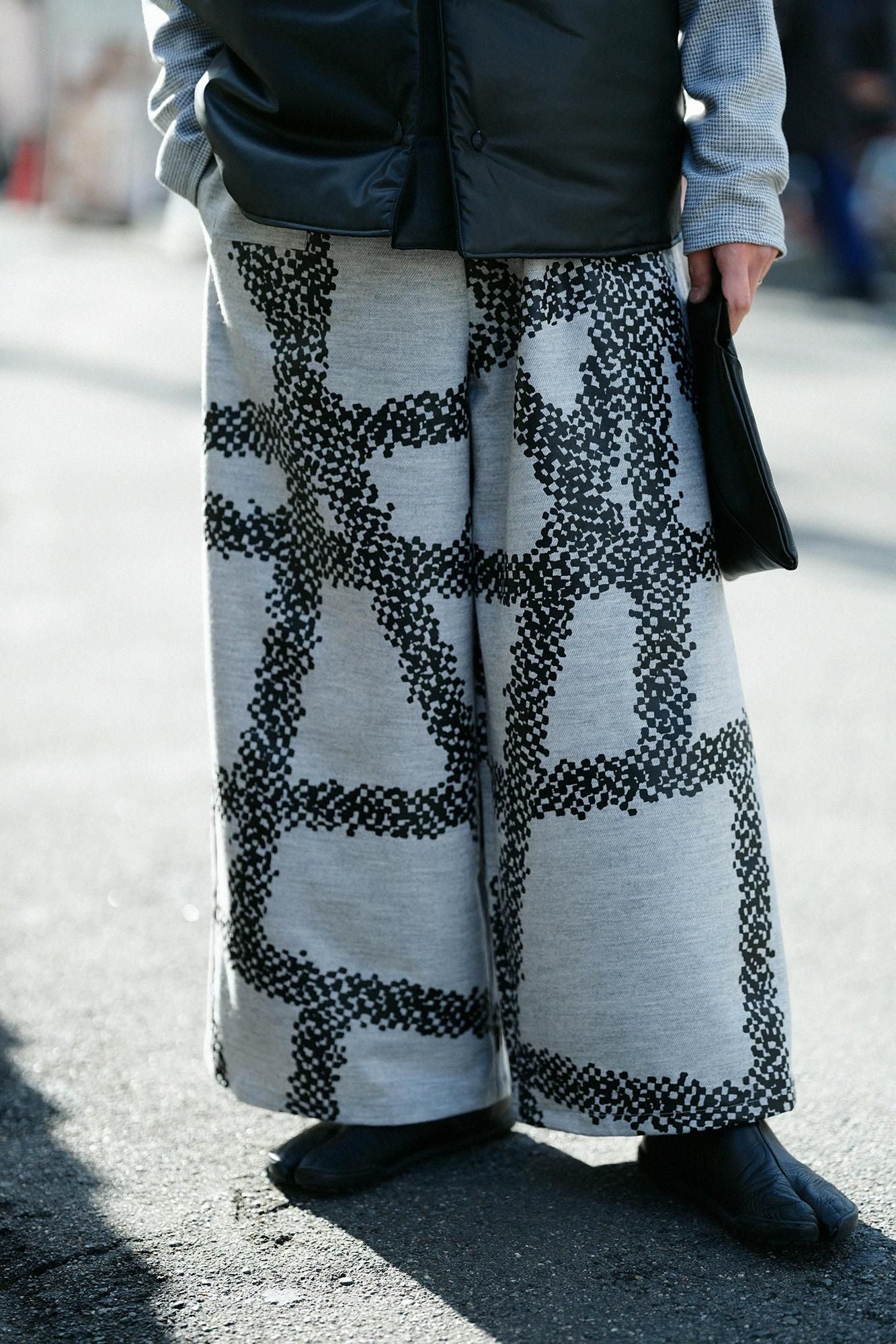 Combed Yarn Twill Weave Wide-legged Pants / Tied-up Silver Grey