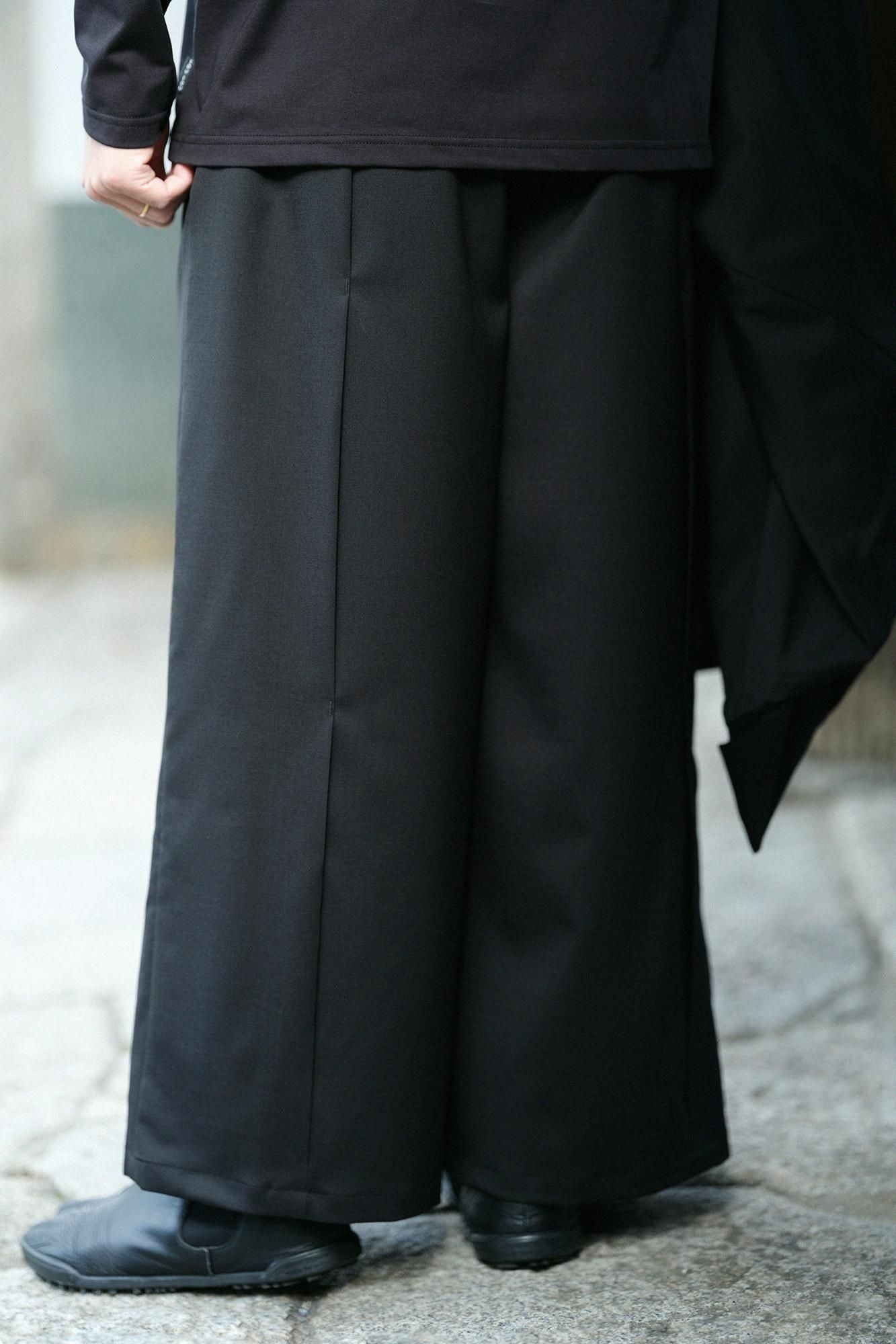 42 Paar Kammgarn, Ichinohida, Hironari Monpe/Nurebairo