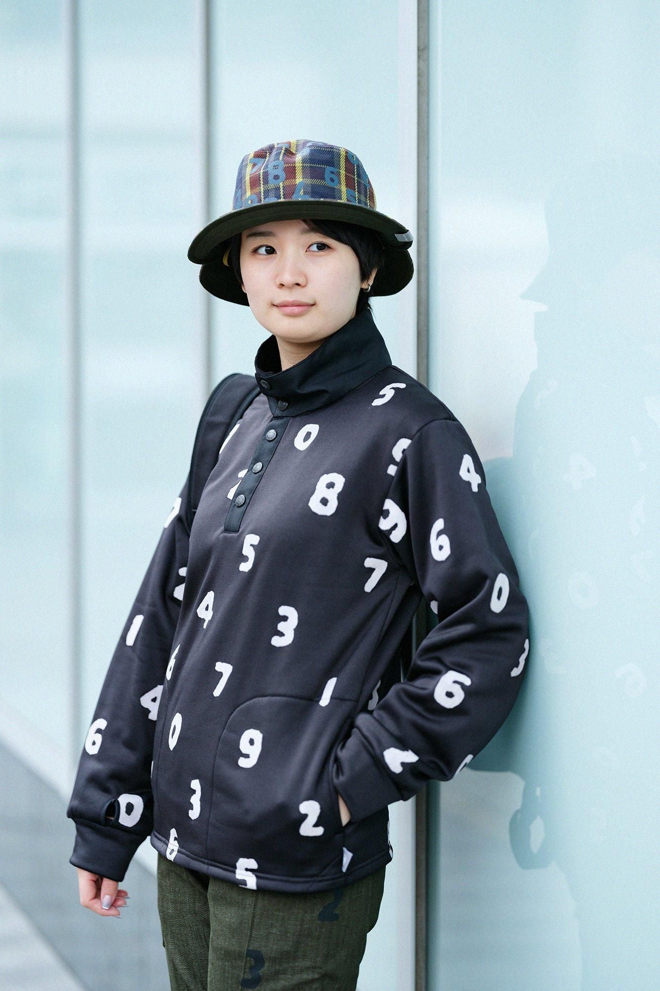 기모후리스 H.W.S 풀오버/SO-SU-U 검은색