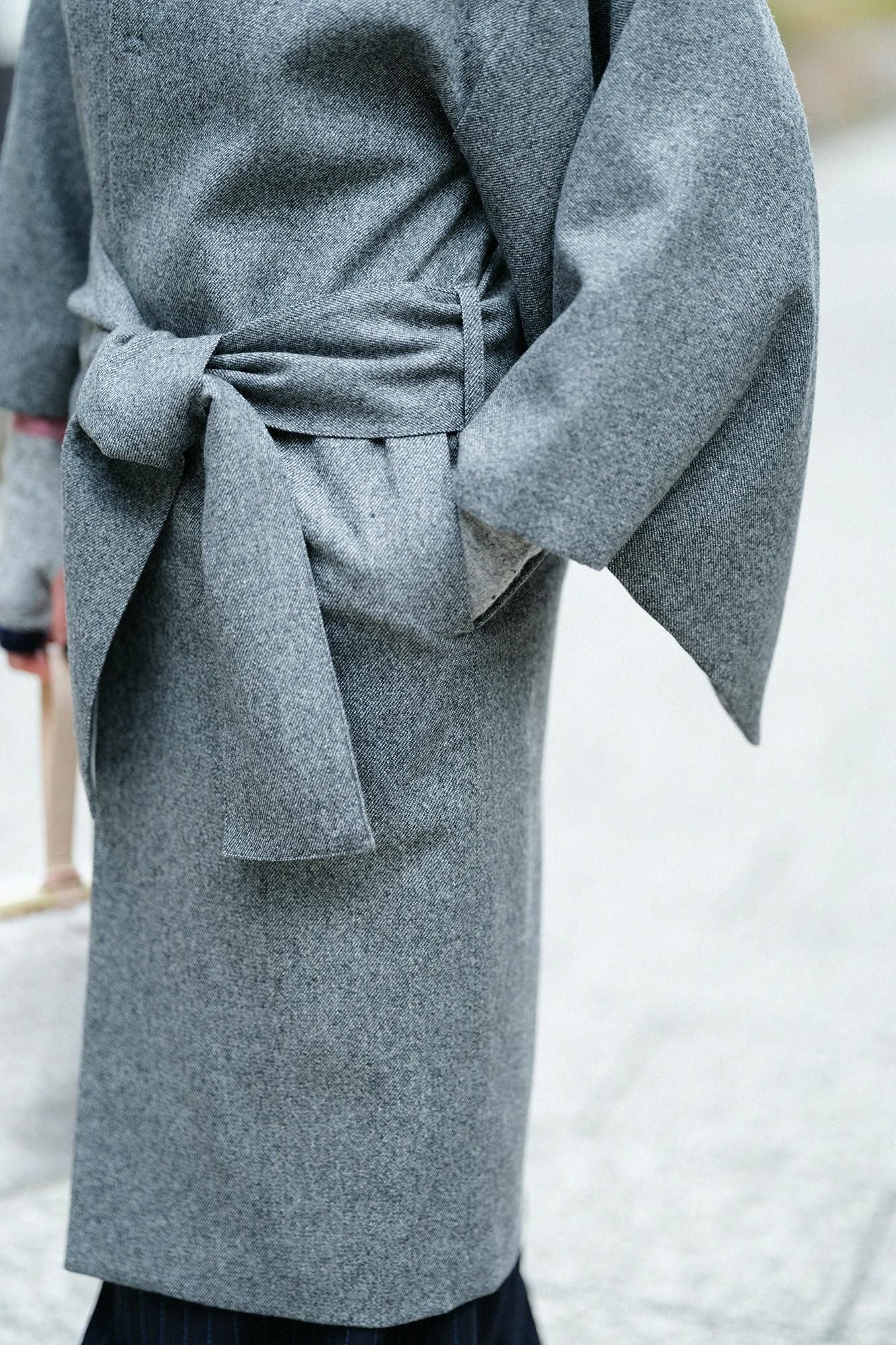 Combed Yarn Twill Weave Kimono Sleeve Coat with Lining / Heather Dark Grey