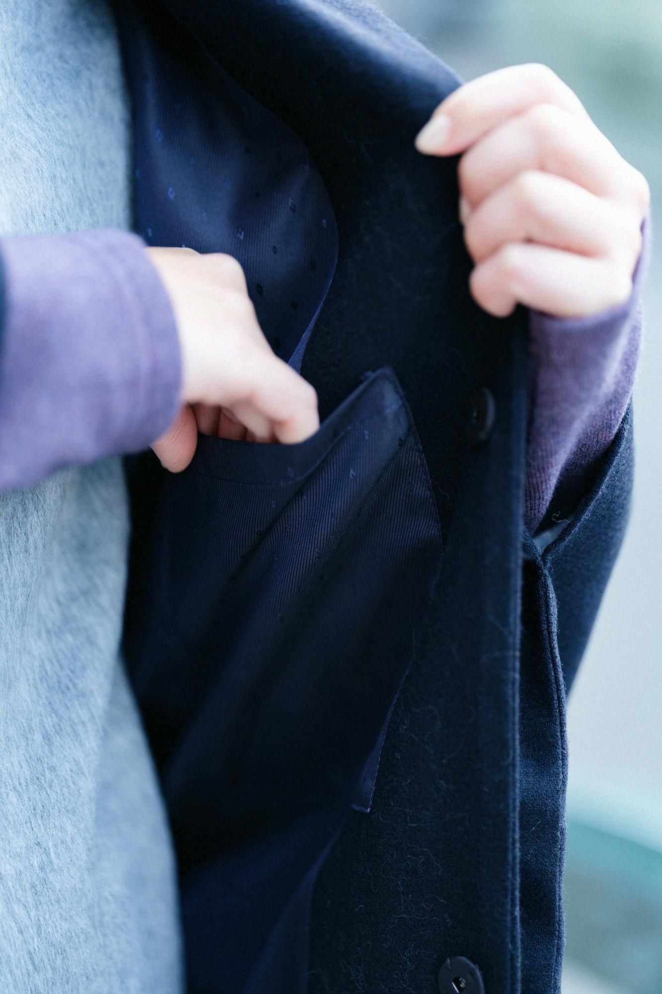 无孔的斜纹编织（Somo ayaori）方形袖斗篷（Kakuso degasaito） / Shinkon