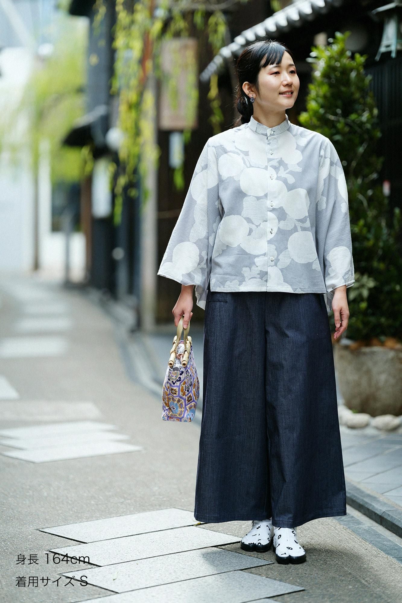 【net限定】ストレッチデニム 広形（ひろなり）もんぺ／濃紺（のうこん）