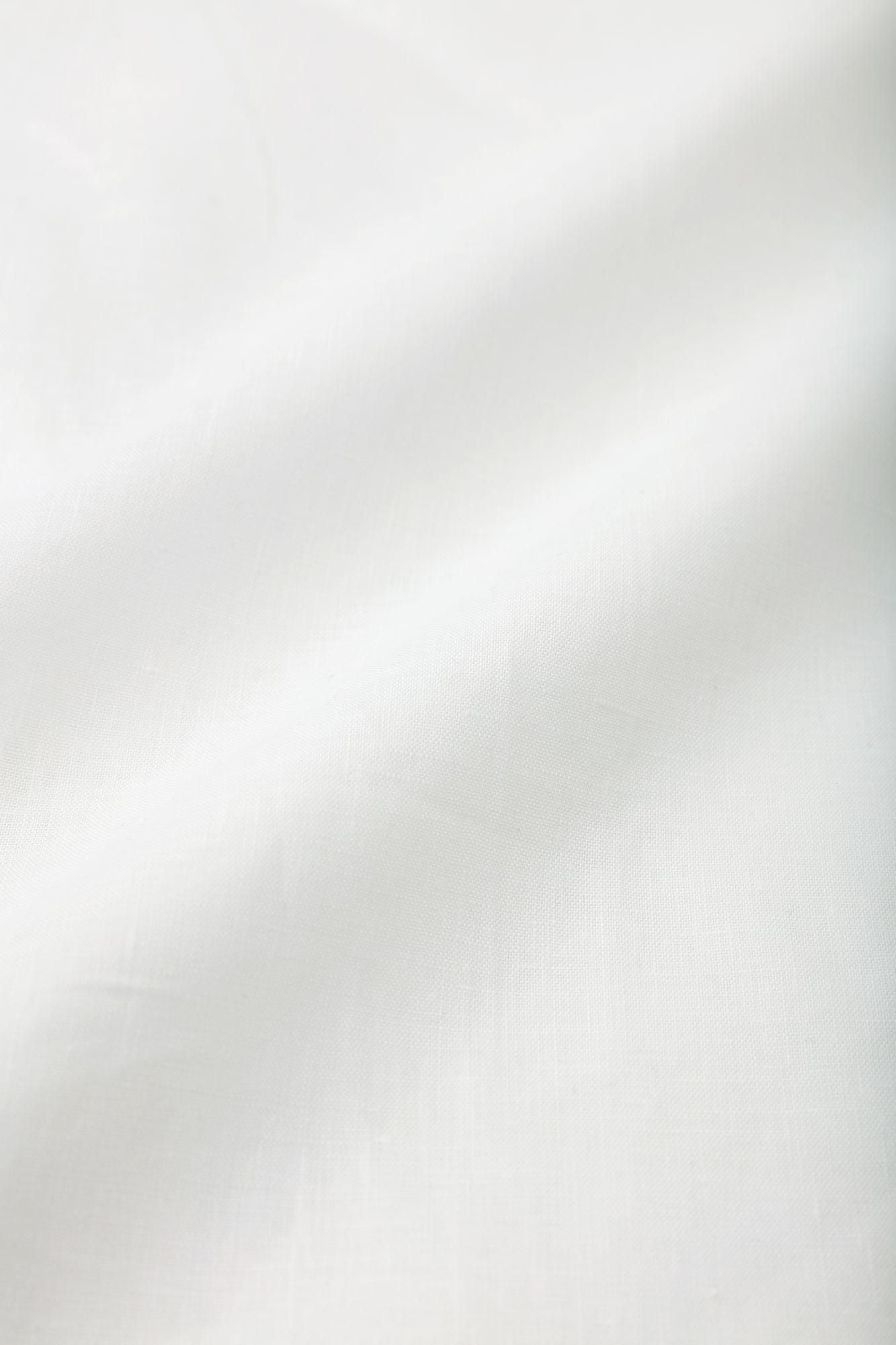 마 키사라기／흰색