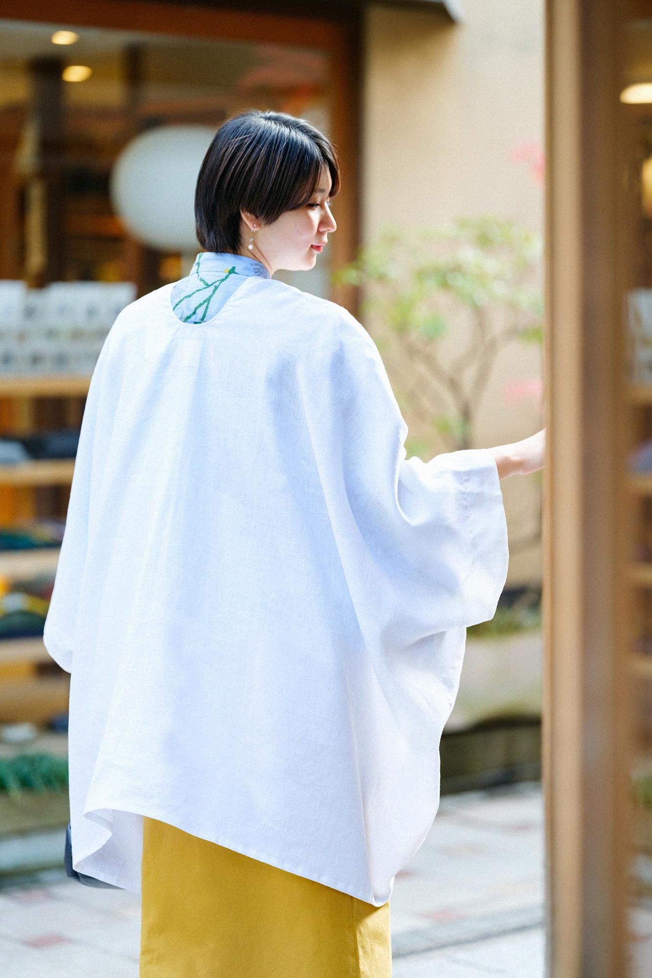 新品 SOU・SOU 麻 きさらぎ 金襴緞子 リネン100% 羽織り ボレロ 新品 SOU・SOU 麻 きさらぎ 金襴緞子 リネン100% 羽織り ボレロ