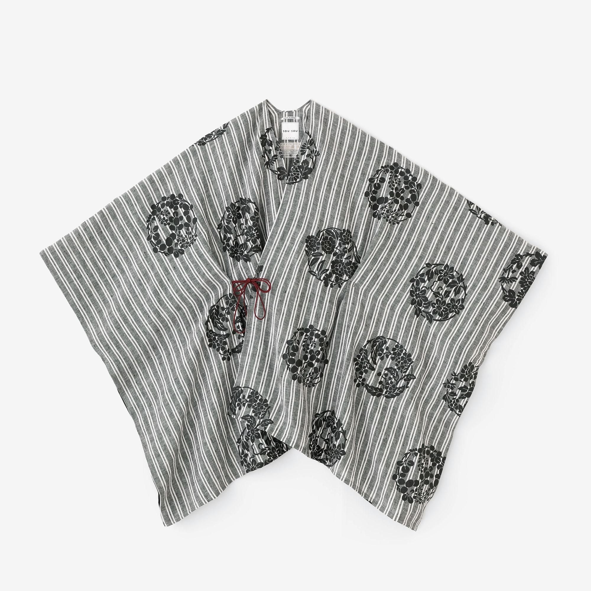 麻 きさらぎ／雲間（くもま）に菊と余白（よはく）