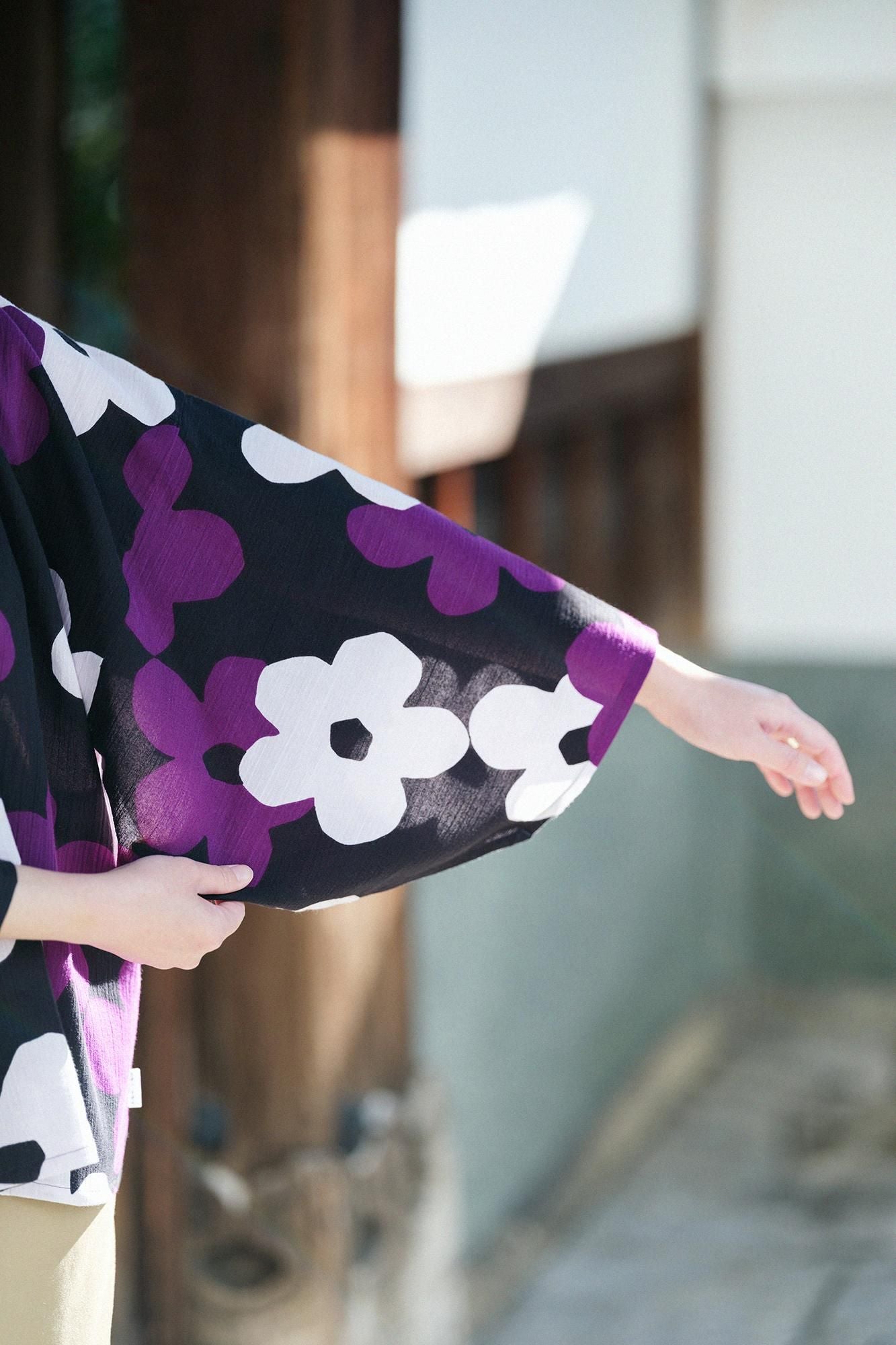 Chizimi Cotton 20/20 Naginata Square Top / Layered-flowers Black Purple