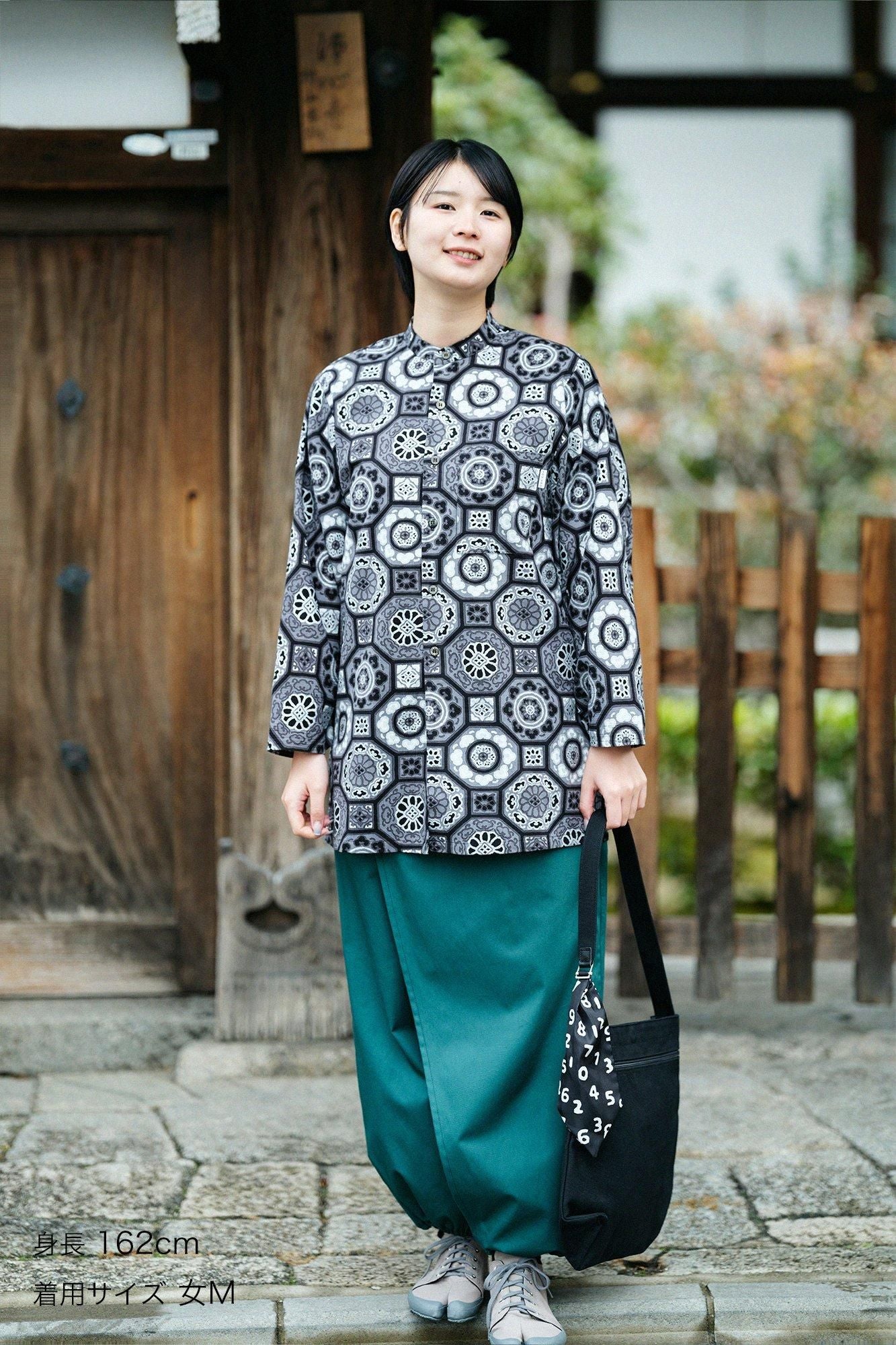 美品 完売品 ソウソウ 高島縮 薙刀長草衣 チュニック 大滝 シャツ 総柄 高島縮 20/20 薙刀長草衣