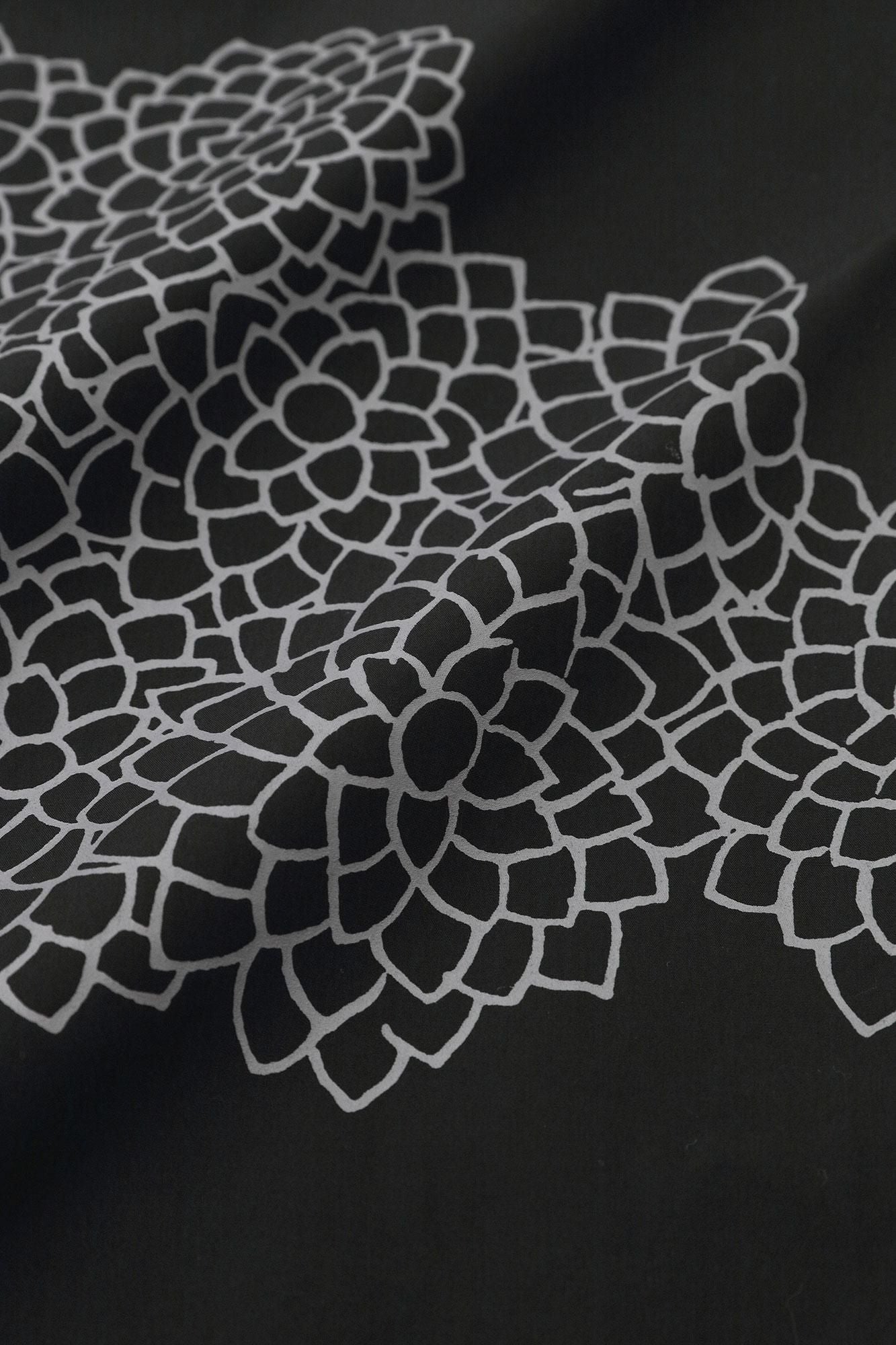 Typewriter Cloth Hanten Long-sleeved Jacket Short Single Layer / Chrysanthemum in Clouds Black