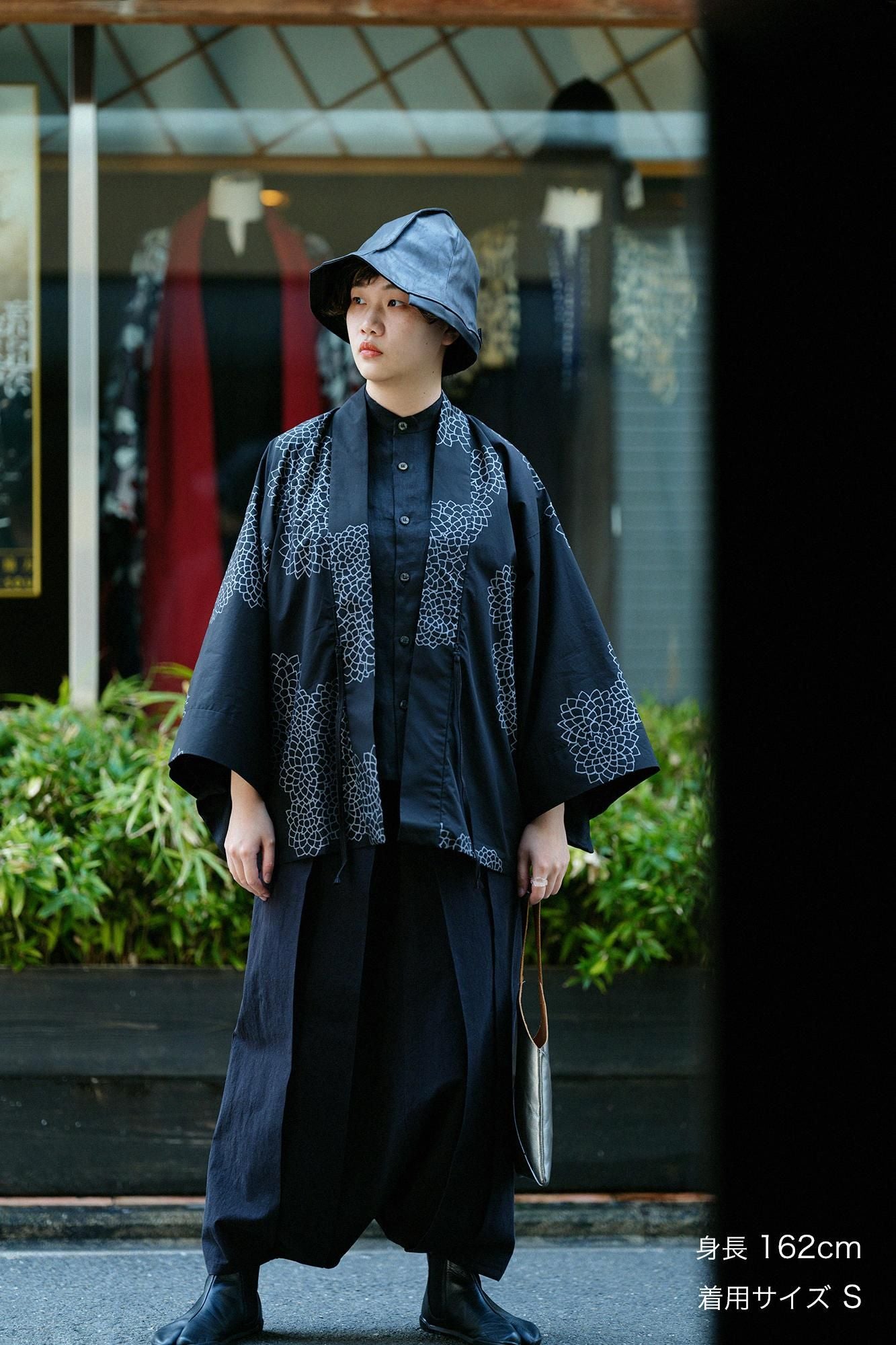 Typewriter Cloth Hanten Long-sleeved Jacket Short Single Layer / Chrysanthemum in Clouds Black