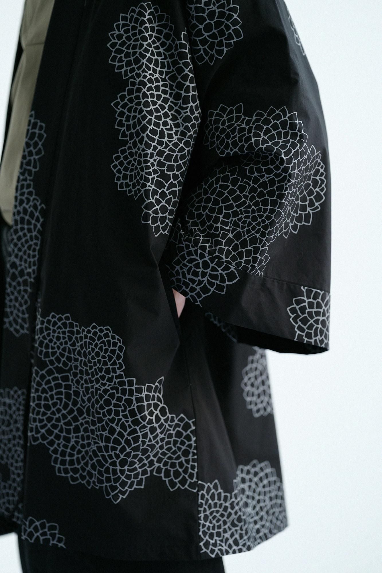 Typewriter Cloth Hanten Long-sleeved Jacket Short Single Layer / Chrysanthemum in Clouds Black