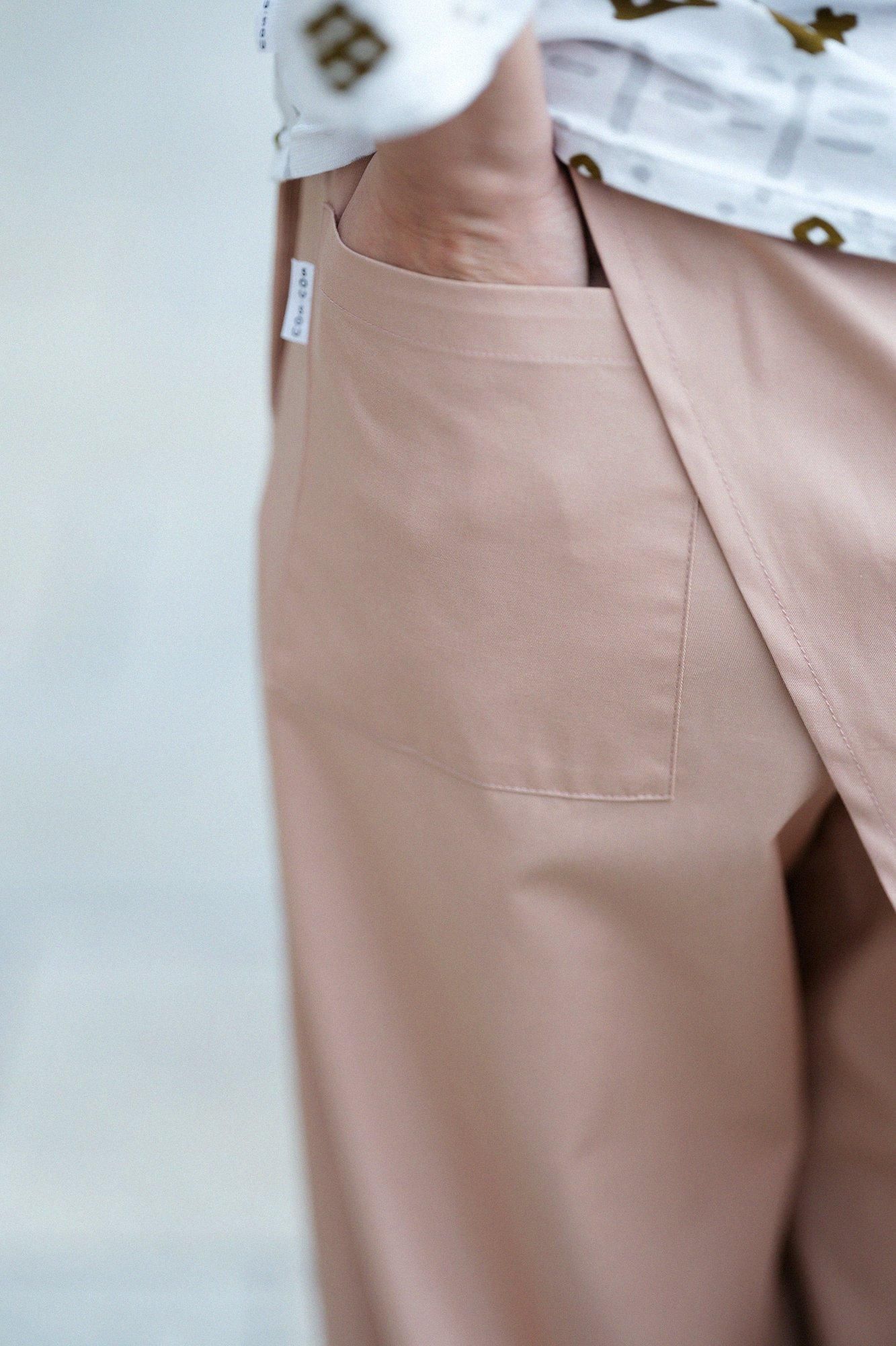 綾織（あやおり） 手柄寛衣下（たかみかんいした）／宍色（ししいろ）