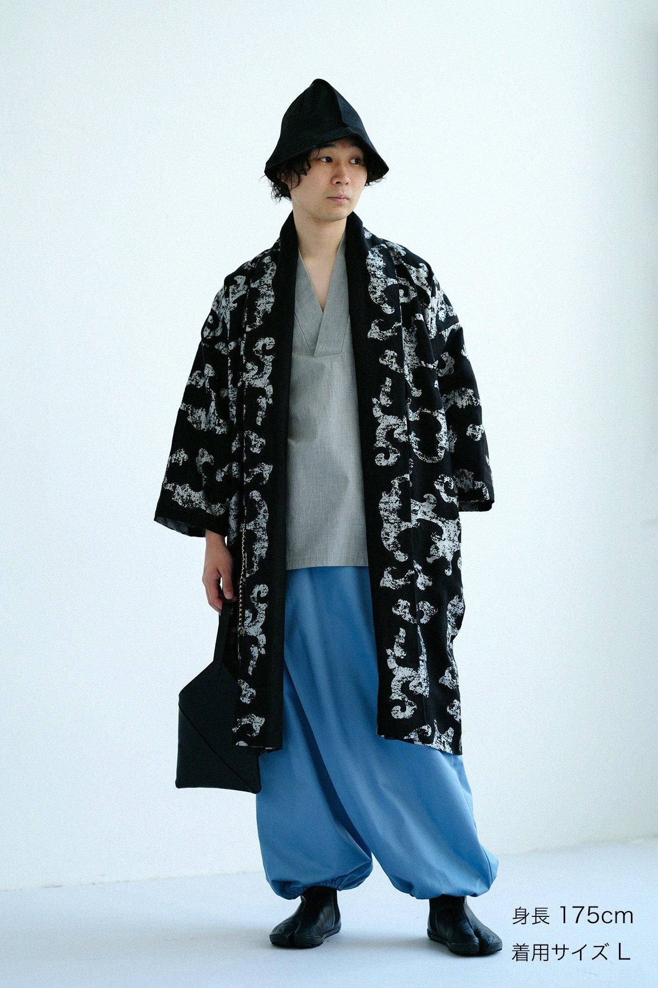 Köperbindung (Takamikan Ishita) / Helle Blumenfarbe (Usuhanairo)