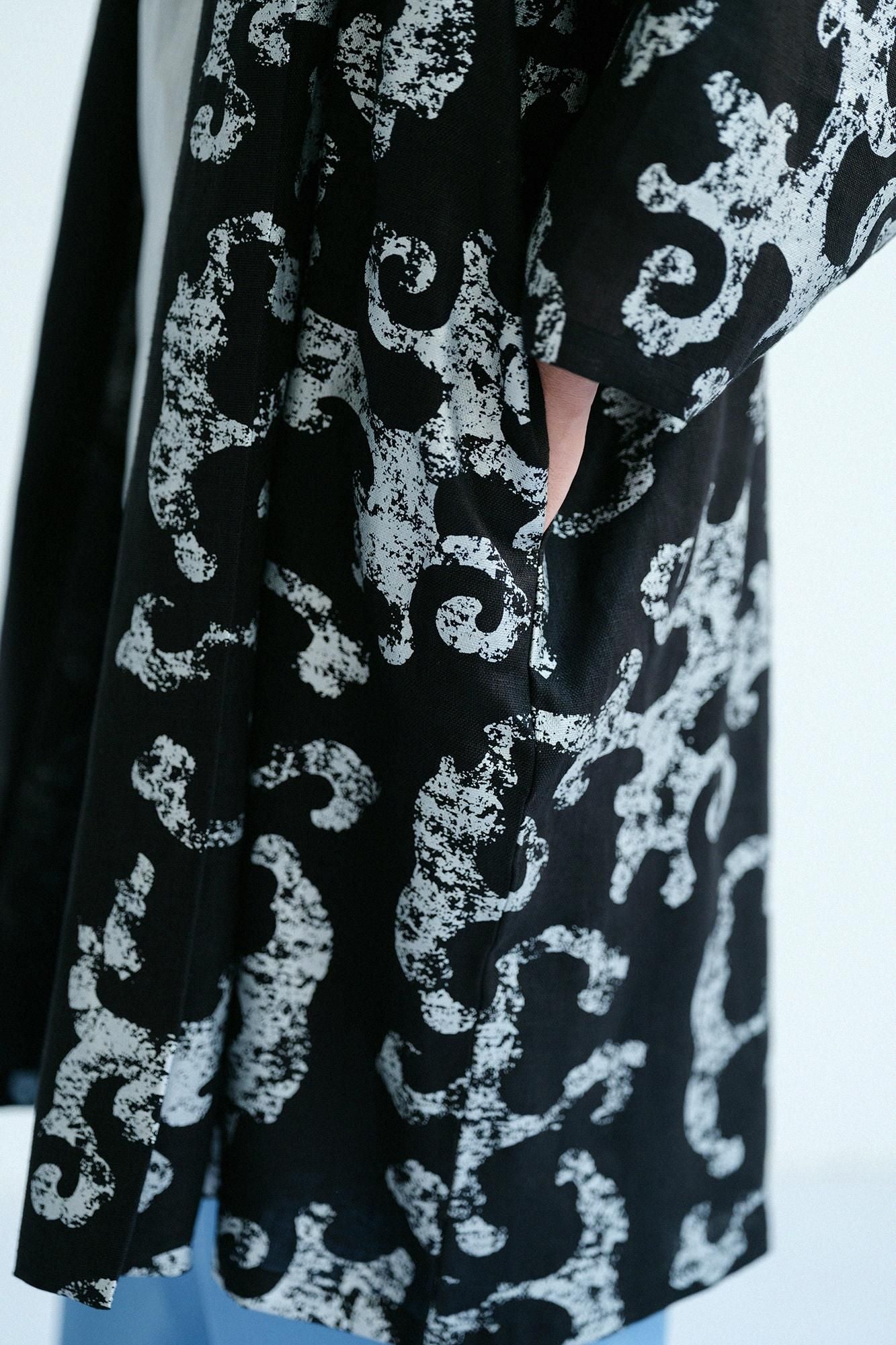 阿佐 (Asa) Mojirisode (Ken) Single (Hitoe) / Angry Wave (Doto) Era (Jidai) Nubairo (Nurubairo)