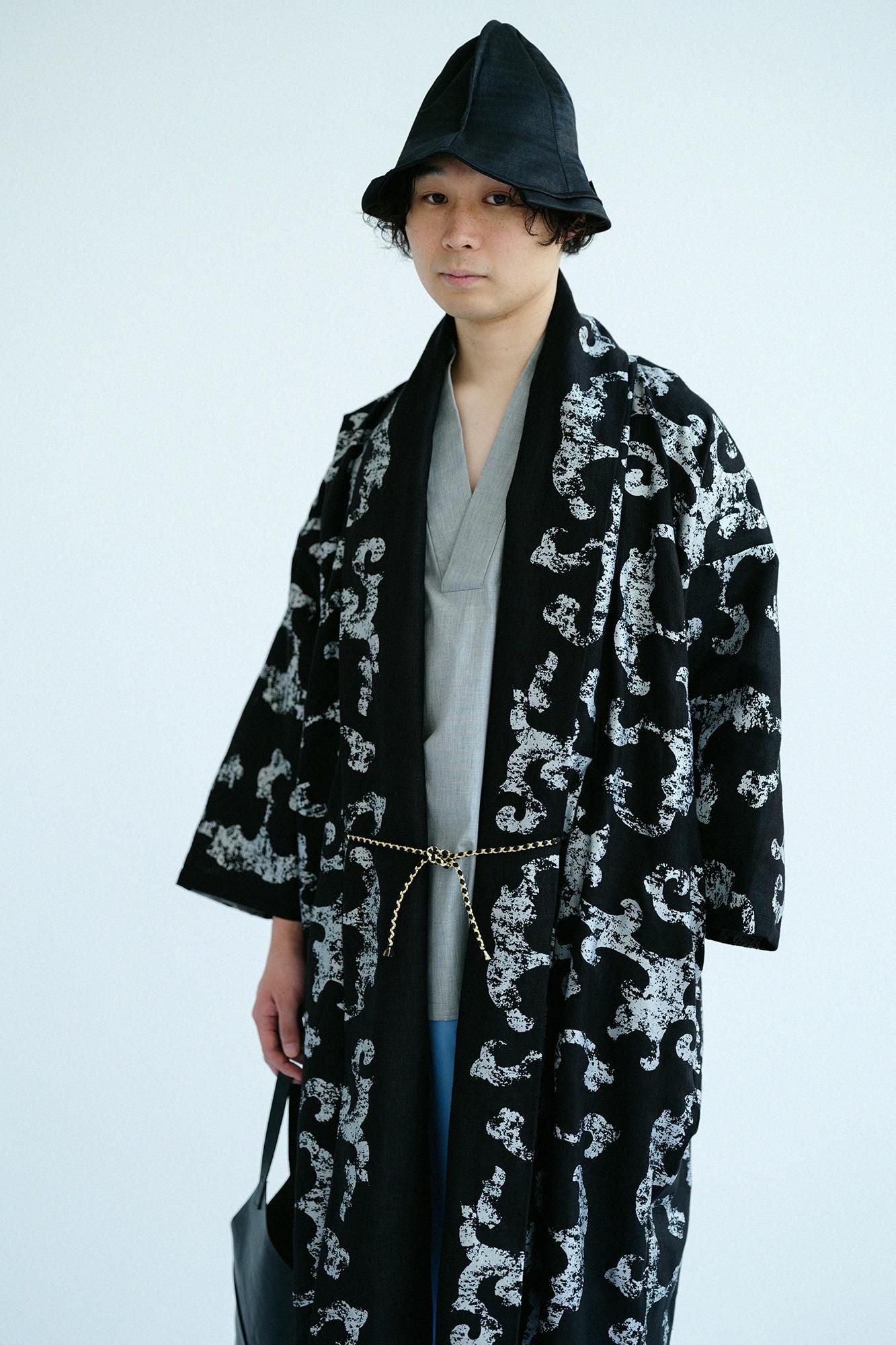 阿佐 (Asa) Mojirisode (Ken) Single (Hitoe) / Angry Wave (Doto) Era (Jidai) Nubairo (Nurubairo)