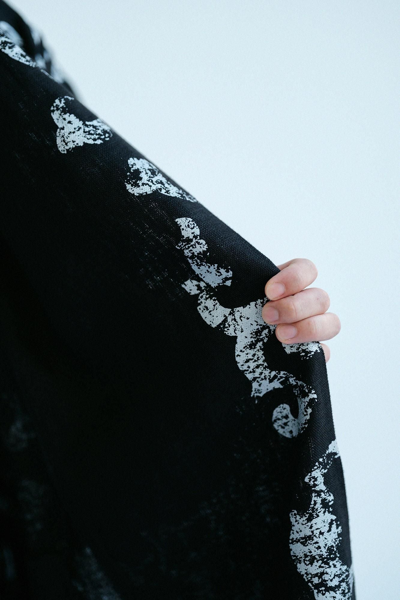 阿佐 (Asa) Mojirisode (Ken) Single (Hitoe) / Angry Wave (Doto) Era (Jidai) Nubairo (Nurubairo)