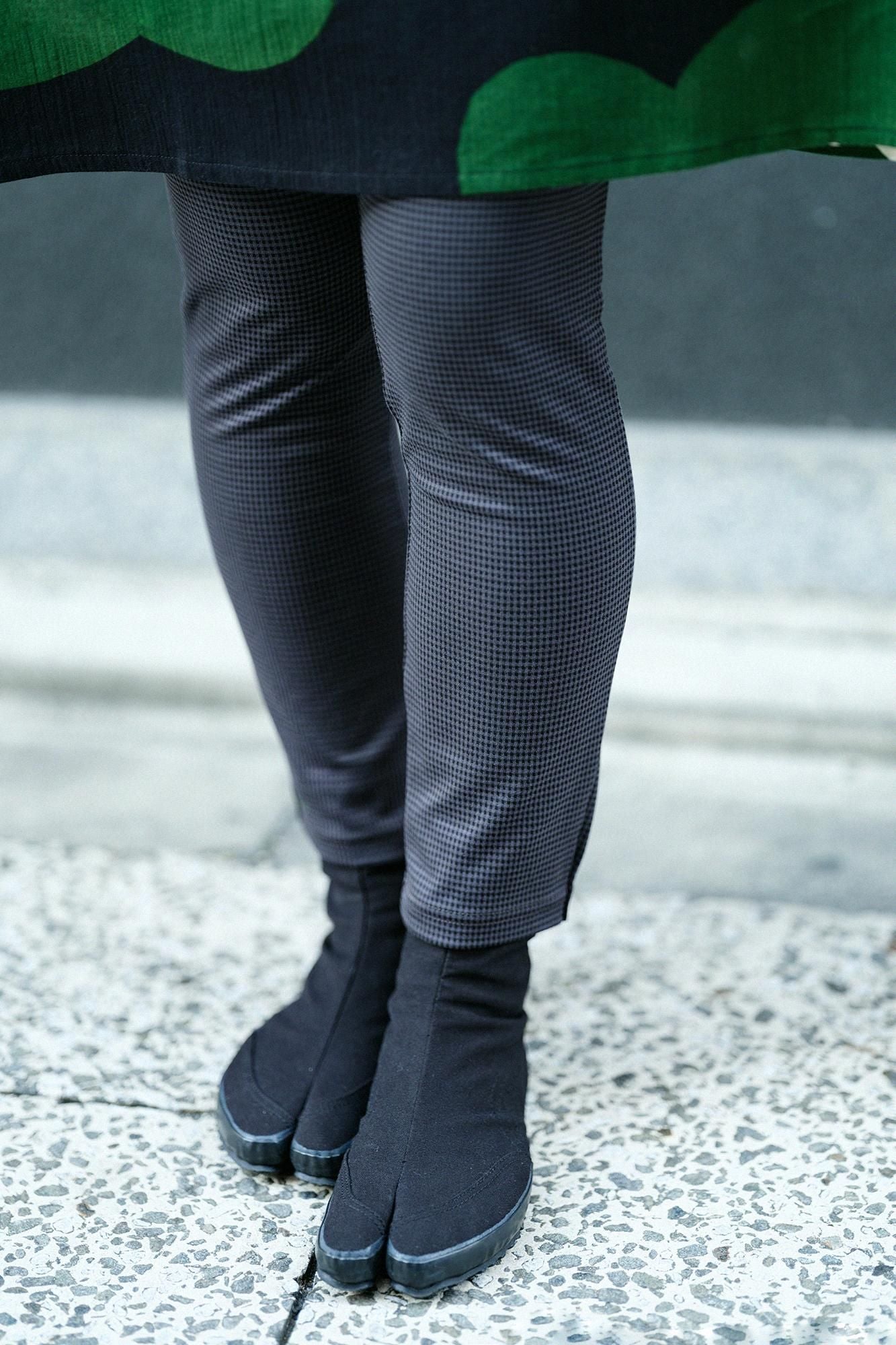 Hahnentritt-Gitterstrick, schmale Form, Enyuu Wear/dunkle Asche