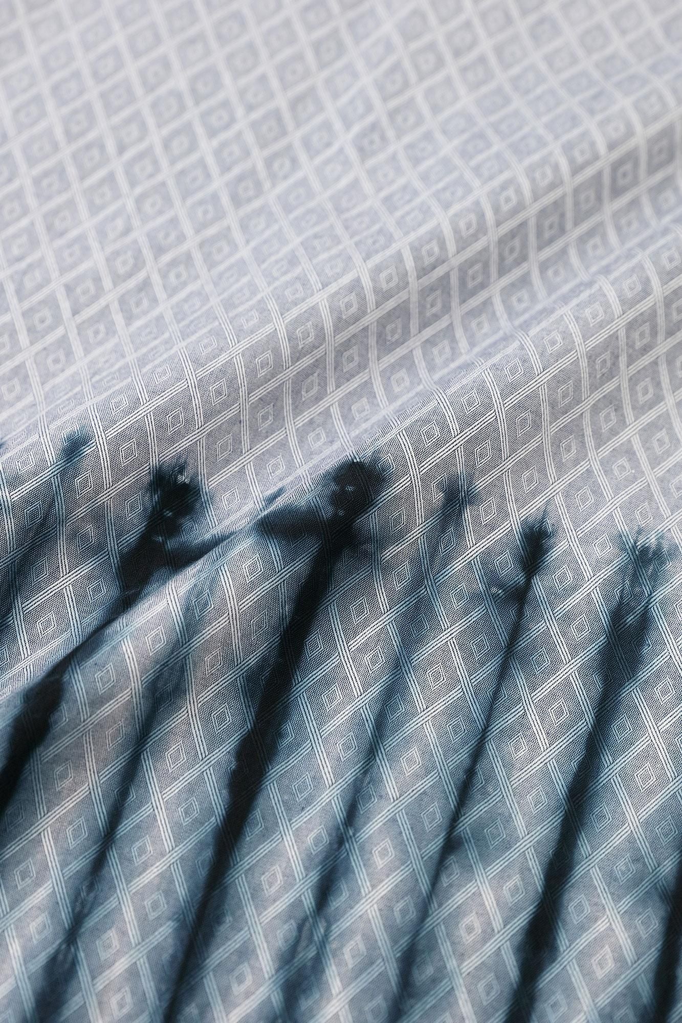 【官網限定】田端紮染 菱小紋織風靡上衣（fuubi）縫製衣服/手筋帶紮染） 灰藍色