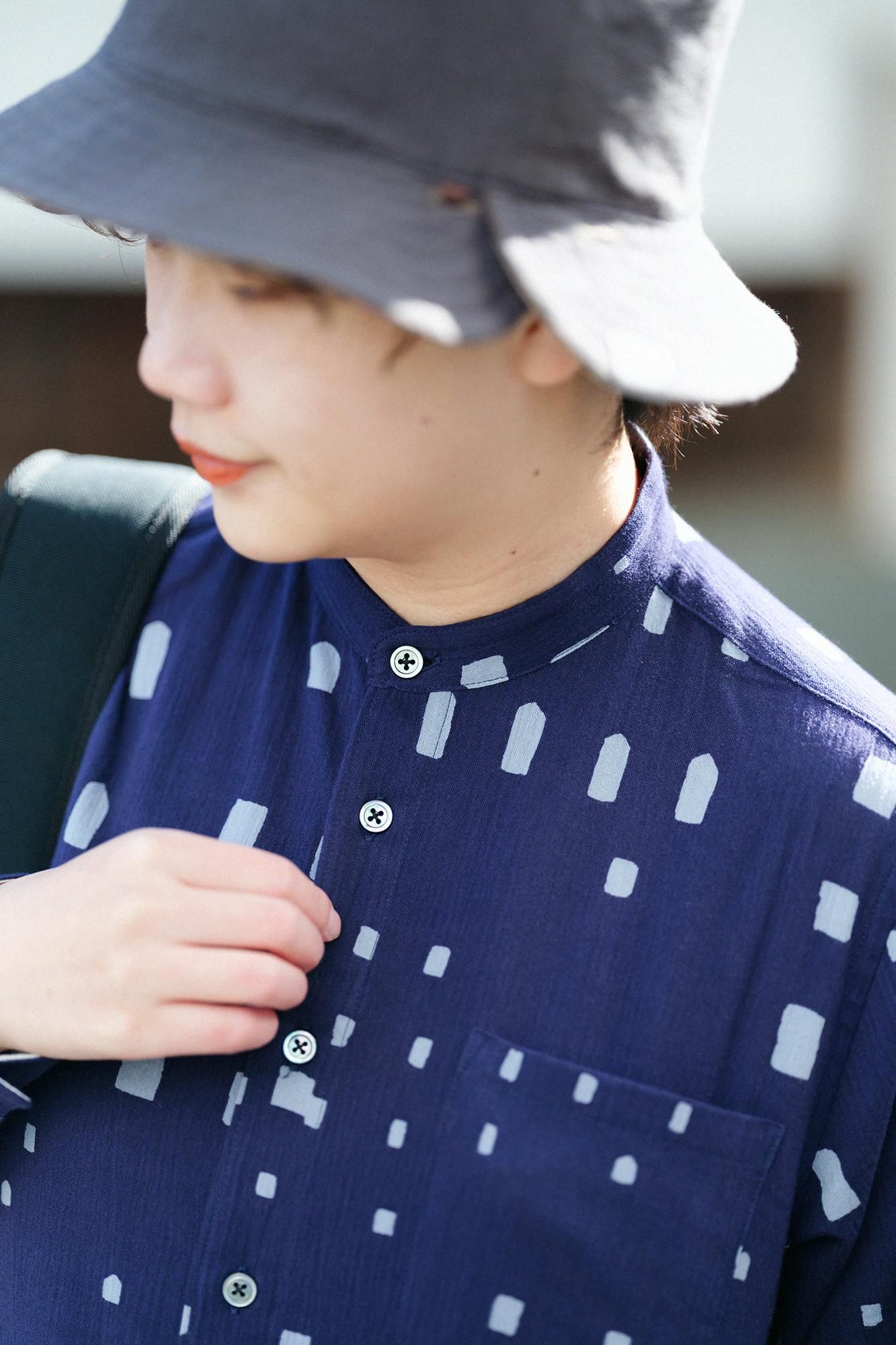 【net限定】高島縮 20/20 スタンドカラーシャツ／窓（まど）