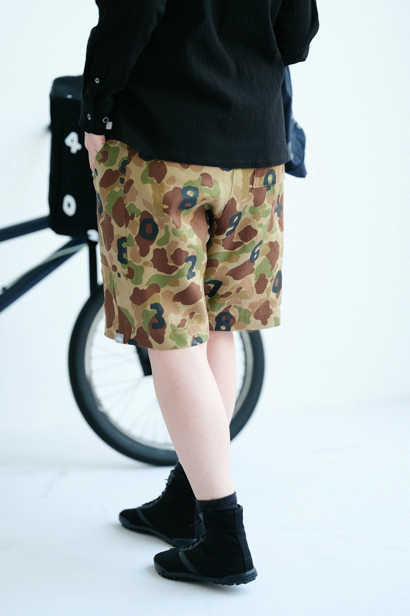 リネンツイル BIKEショーツ／duck hunter camo SO-SU-U 空五倍子色（うつふしいろ）