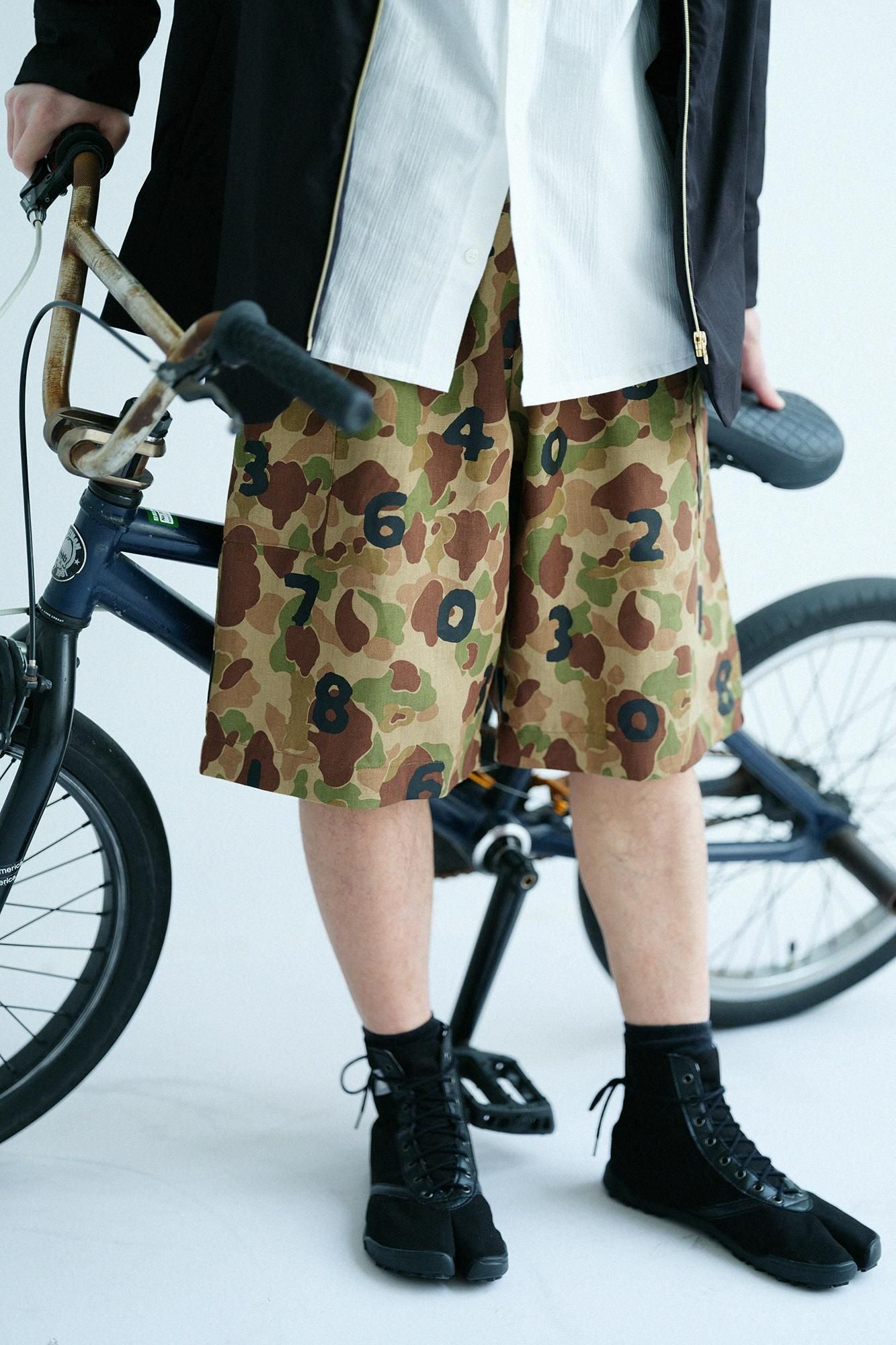 リネンツイル BIKEショーツ／duck hunter camo SO-SU-U 空五倍子色（うつふしいろ）