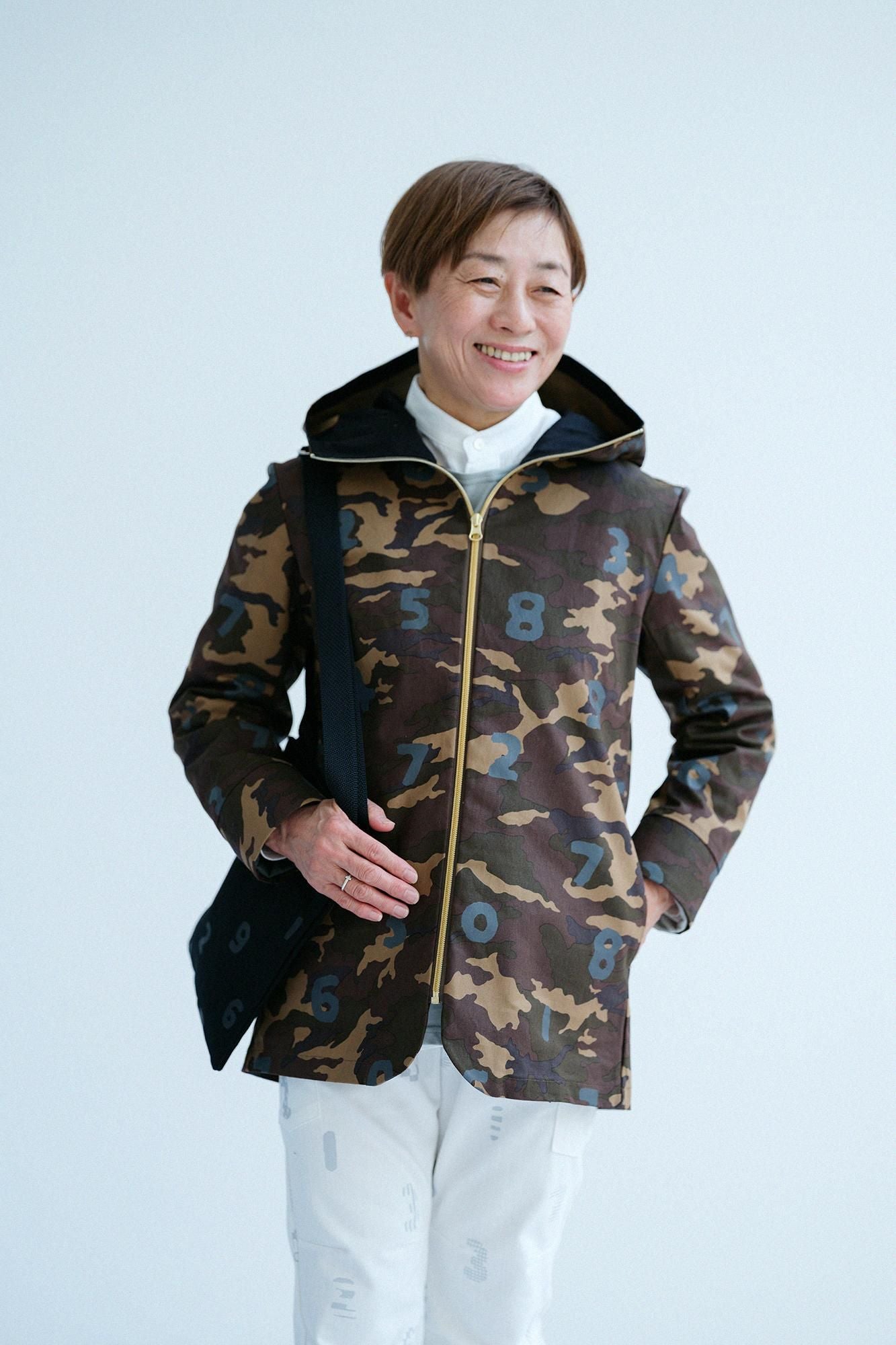 棉花帆布拉式连帽外套/迷彩SO-SU-U Mugwort Dye（Kuwazome）