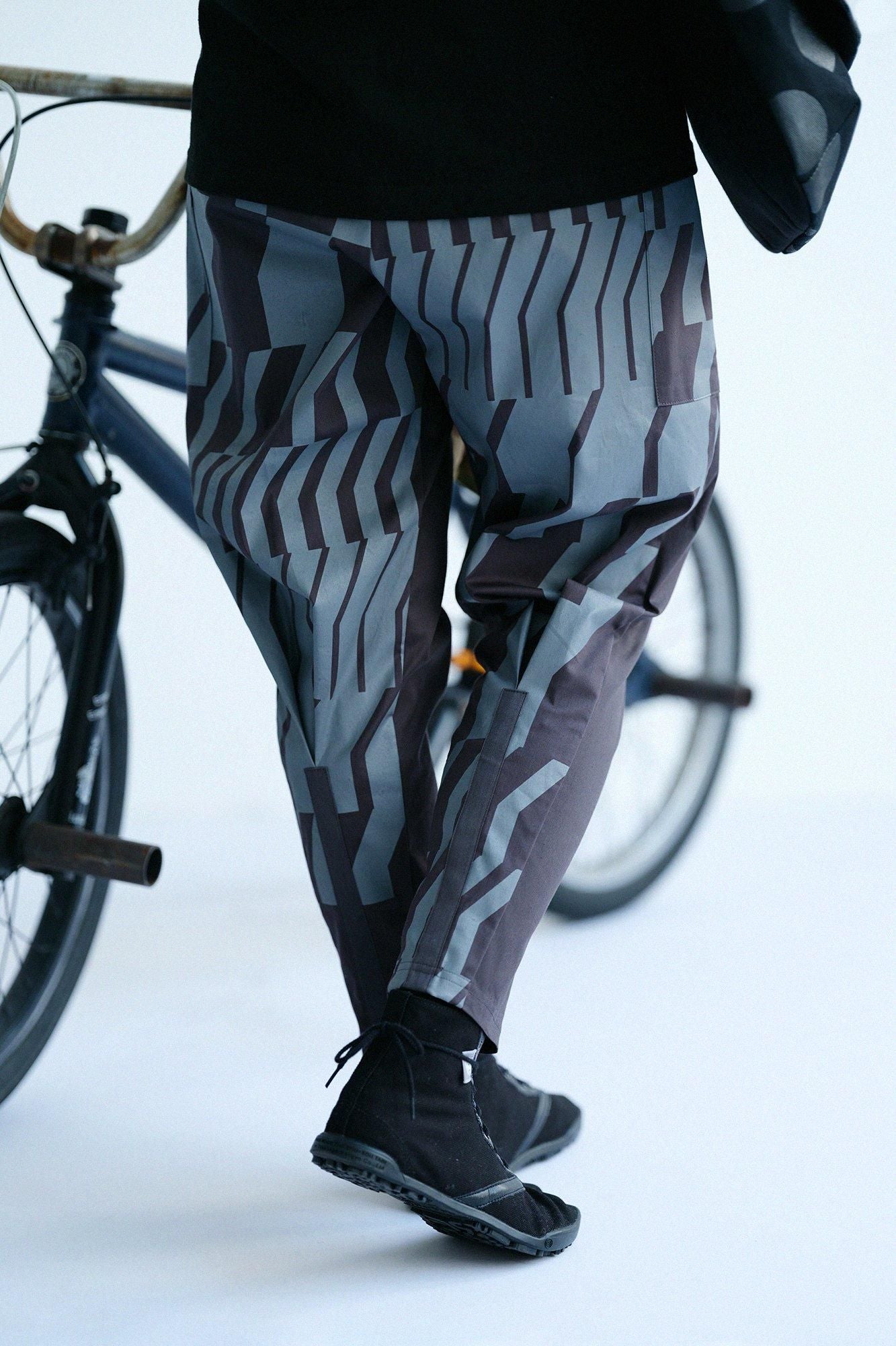 Stretch Ratine Weave BIKE Jodhpur / Dark Grey × Gradient
