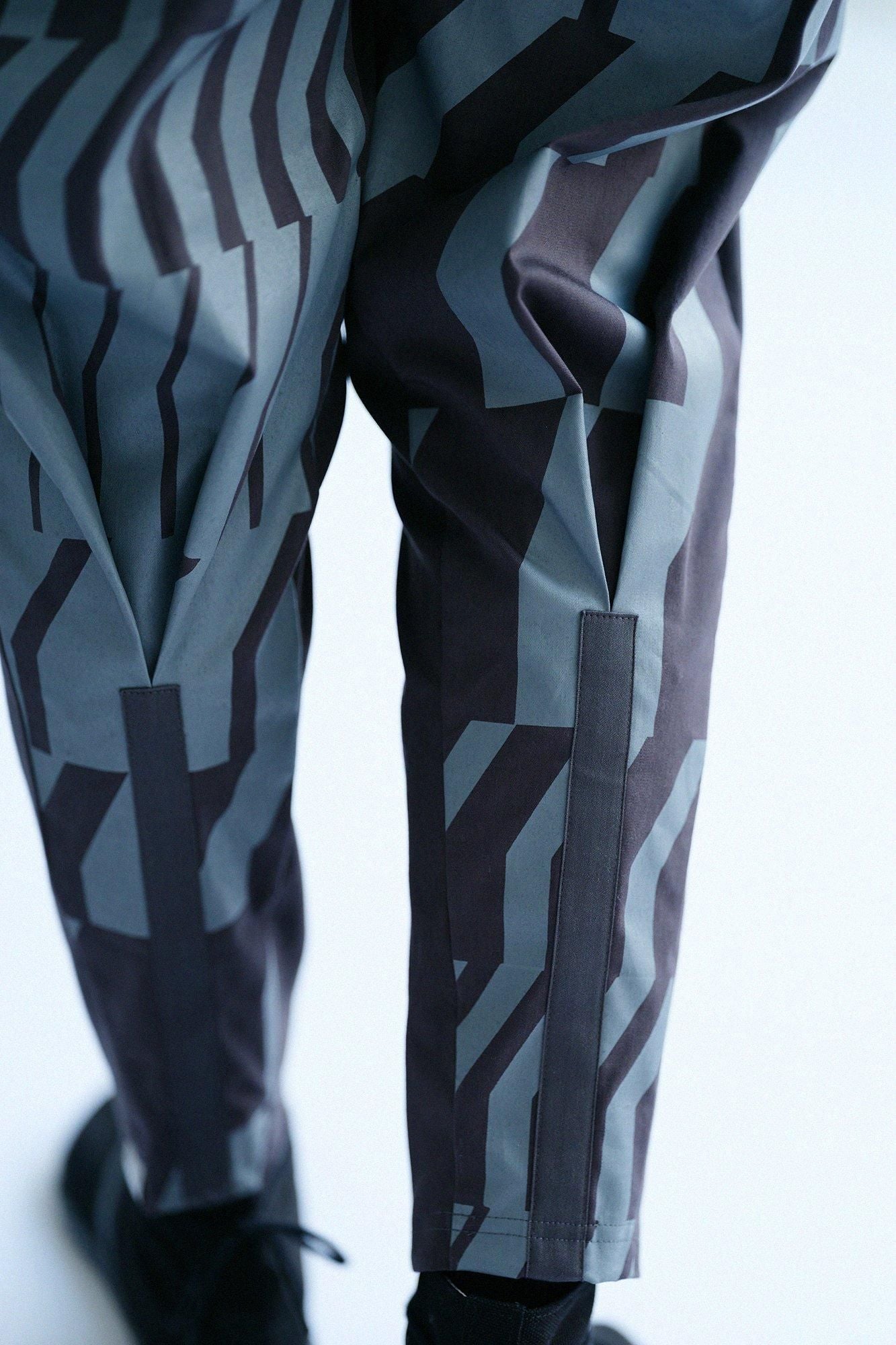 Stretch Ratine Weave BIKE Jodhpur / Dark Grey × Gradient