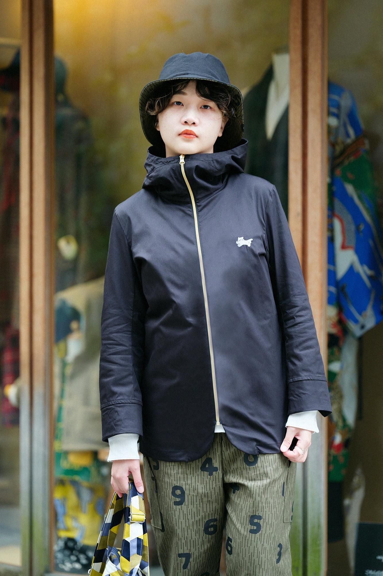 斜紋織 ZIP UP連帽外套／黑色