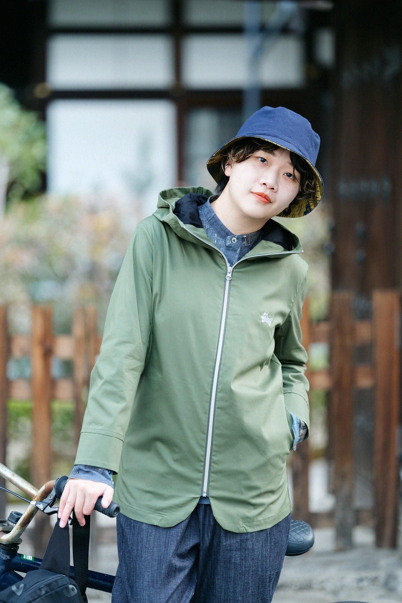 3月10日頃発送予定】【net限定】ツイル ZIP UP フードジャケット／オリーブ