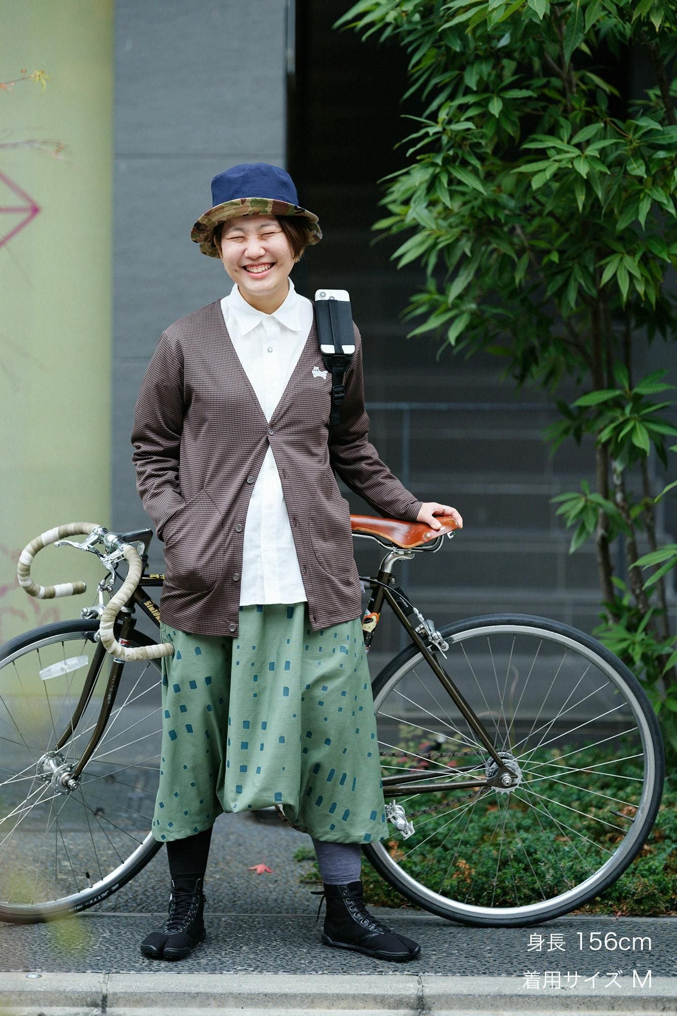 后缎芒芒山（Madoka Mountain）/窗户（Madoka）Kusayanagi