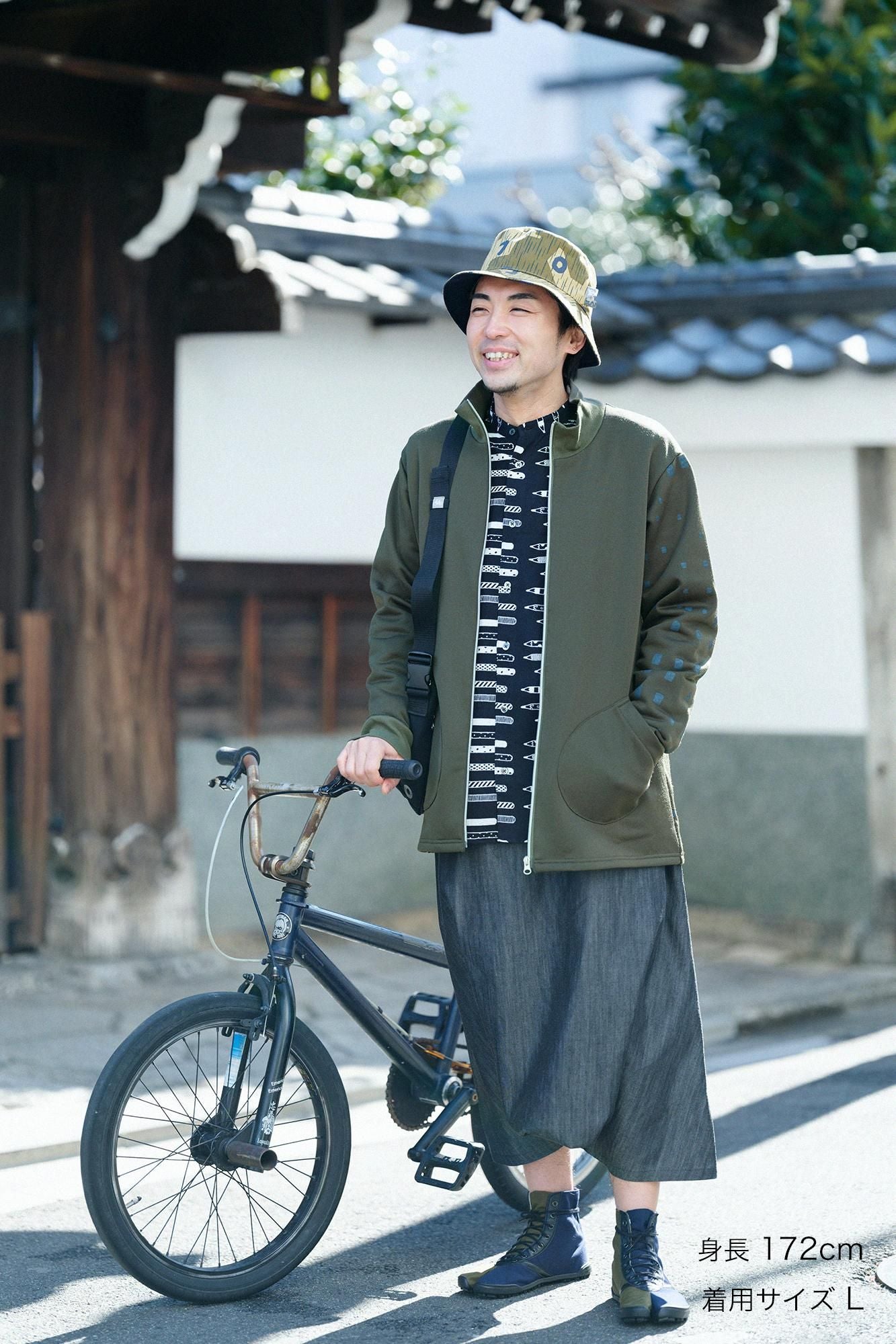 鉤針編織ZIP UP BIKE外套/橄欖綠x窗