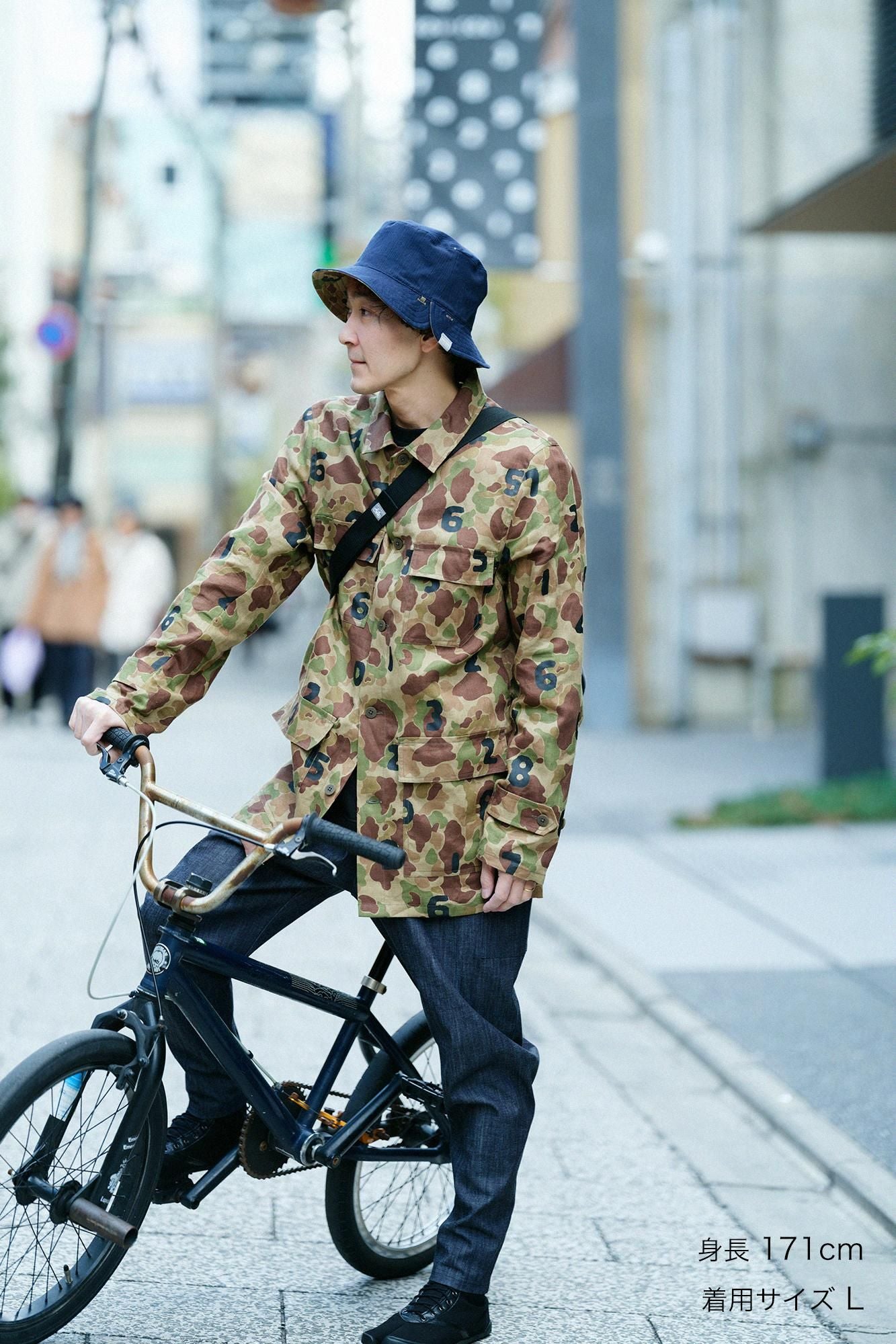 リネンツイル カーゴジャケット／duck hunter camo SO-SU-U 空五倍子色（うつふしいろ）