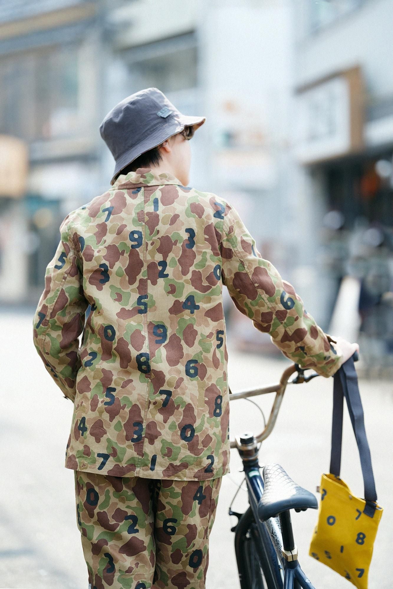 リネンツイル カーゴジャケット／duck hunter camo SO-SU-U 空五倍子色（うつふしいろ）