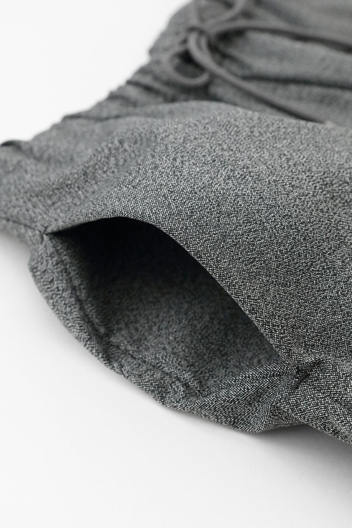 彈性牛津布闊腿褲／灰墨色