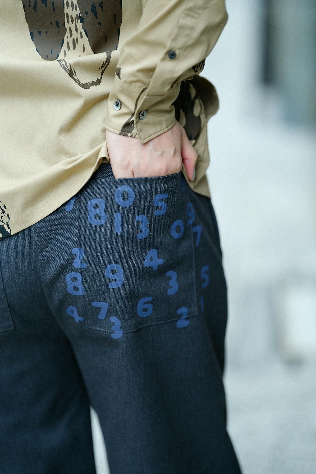 스트레치황소 와이드 팬츠／짙은회색