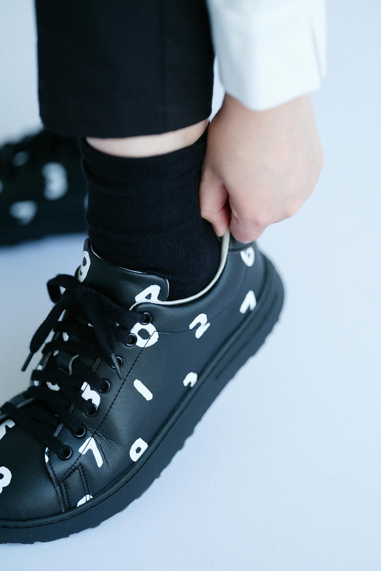 Y.スニーカー／SO-SU-U 濡羽色（ぬればいろ）