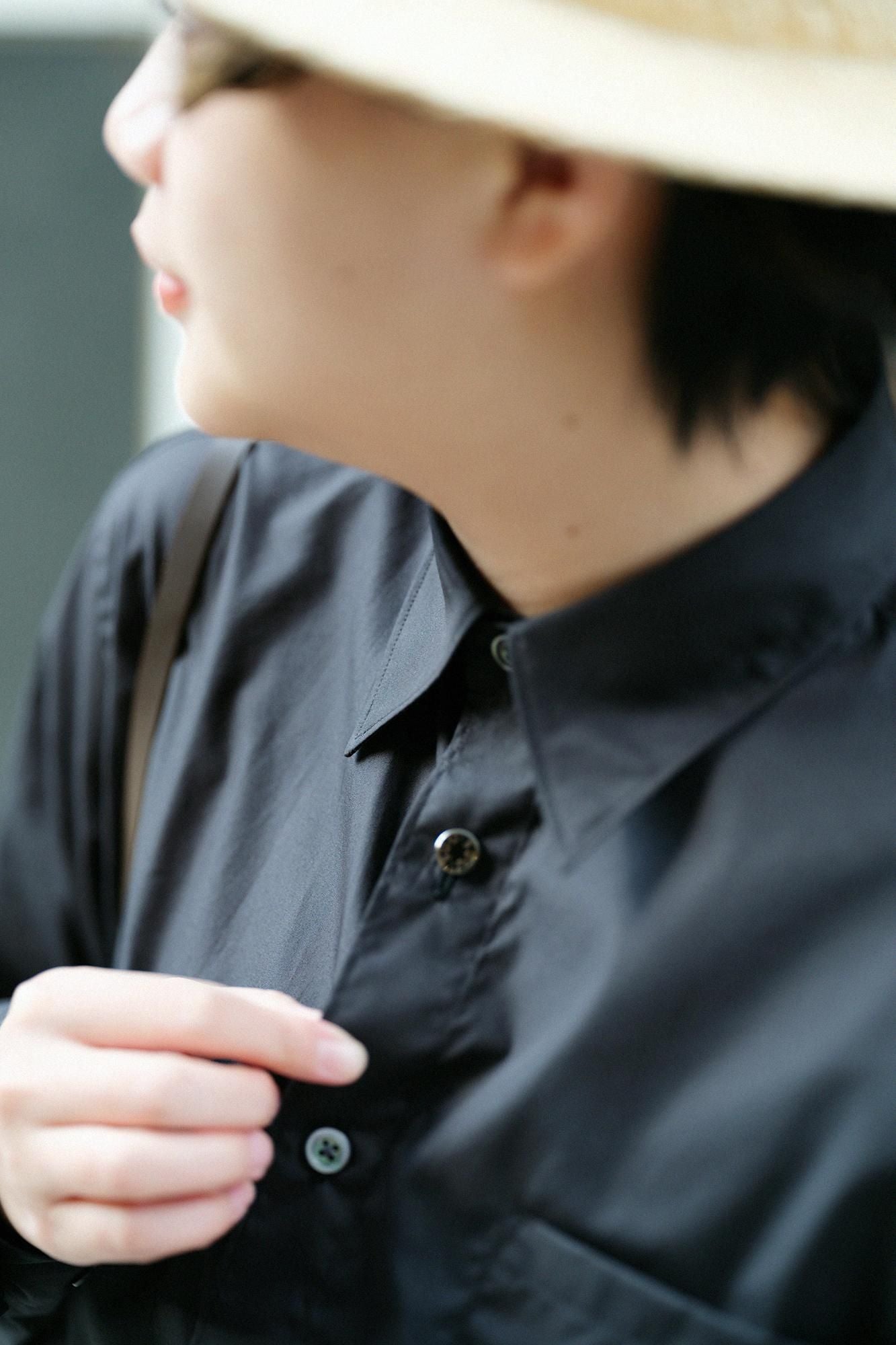 200雙線密織平紋布襯衫／黑色