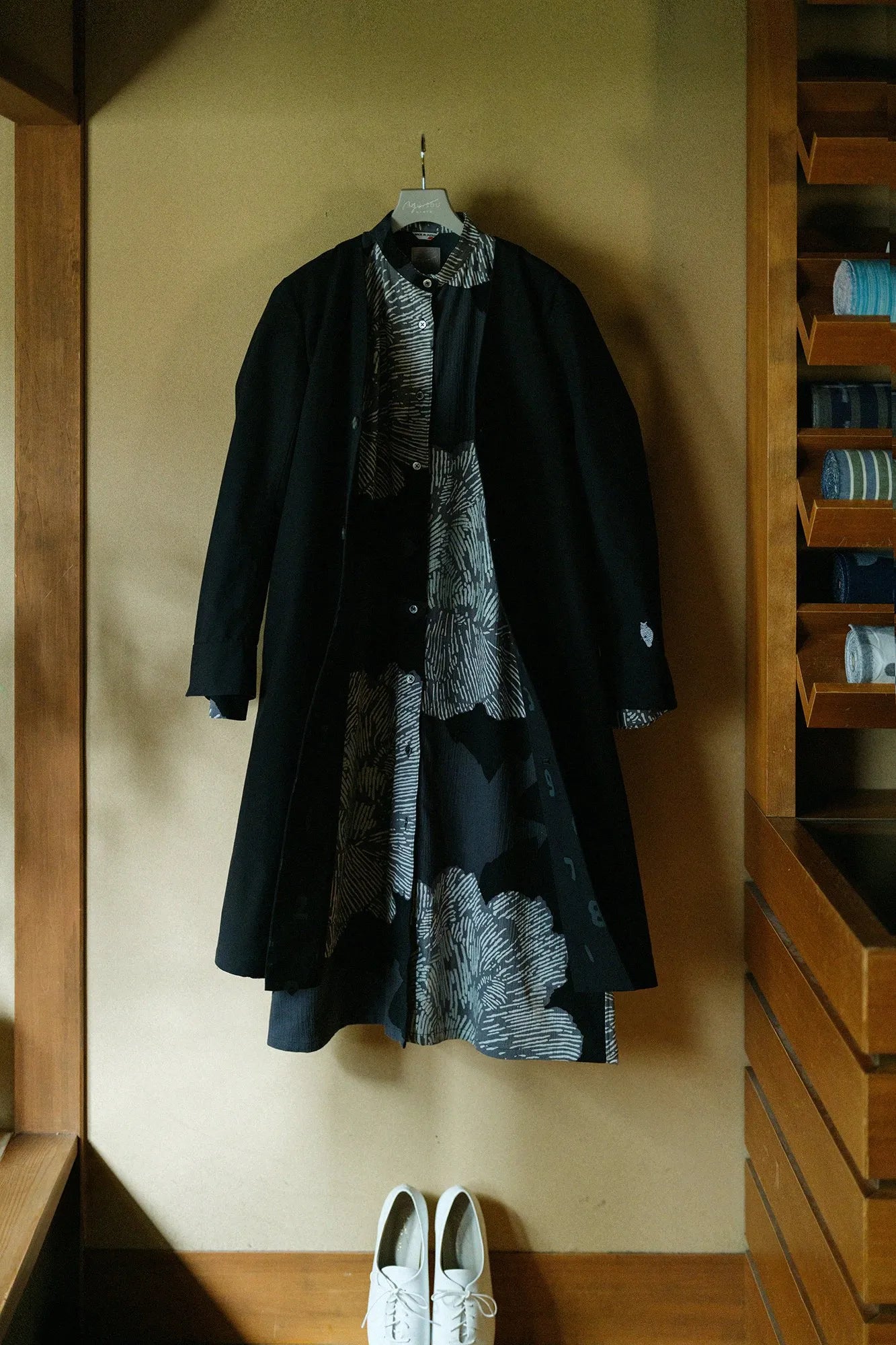 [Versand voraussichtlich um den 17. März] Shiji Takashima 20/20 Grand Shirt Dress/Peony
