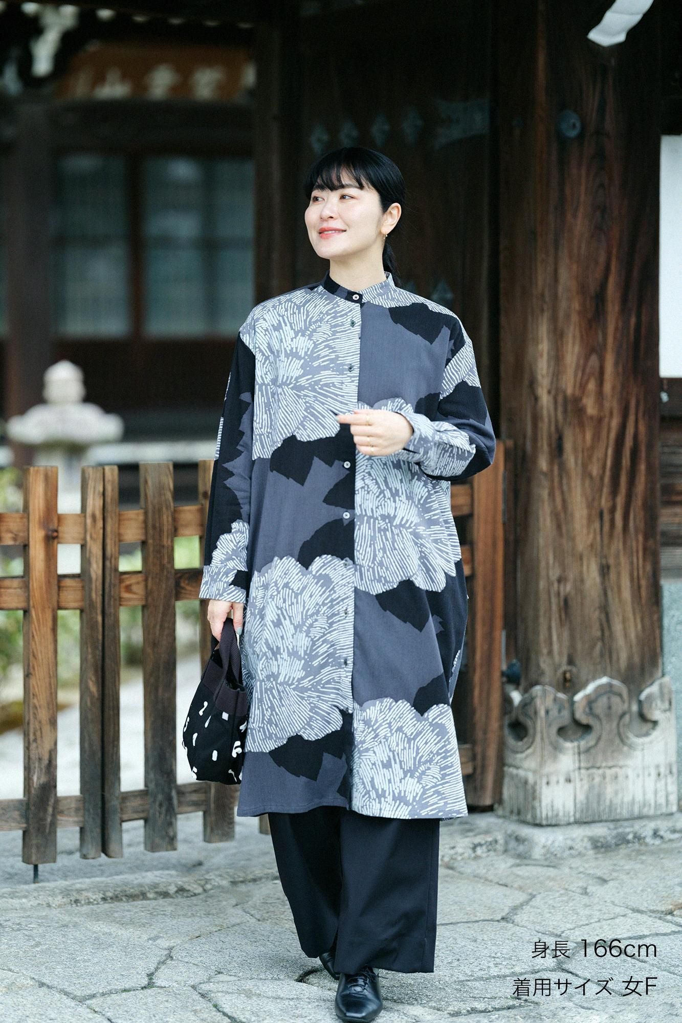 SOU•SOU 高島縮 グランシャツワンピース 6分袖／すきまとしま 高島縮 20/20 グランシャツワンピース 6分袖／霰縞（あられじま）