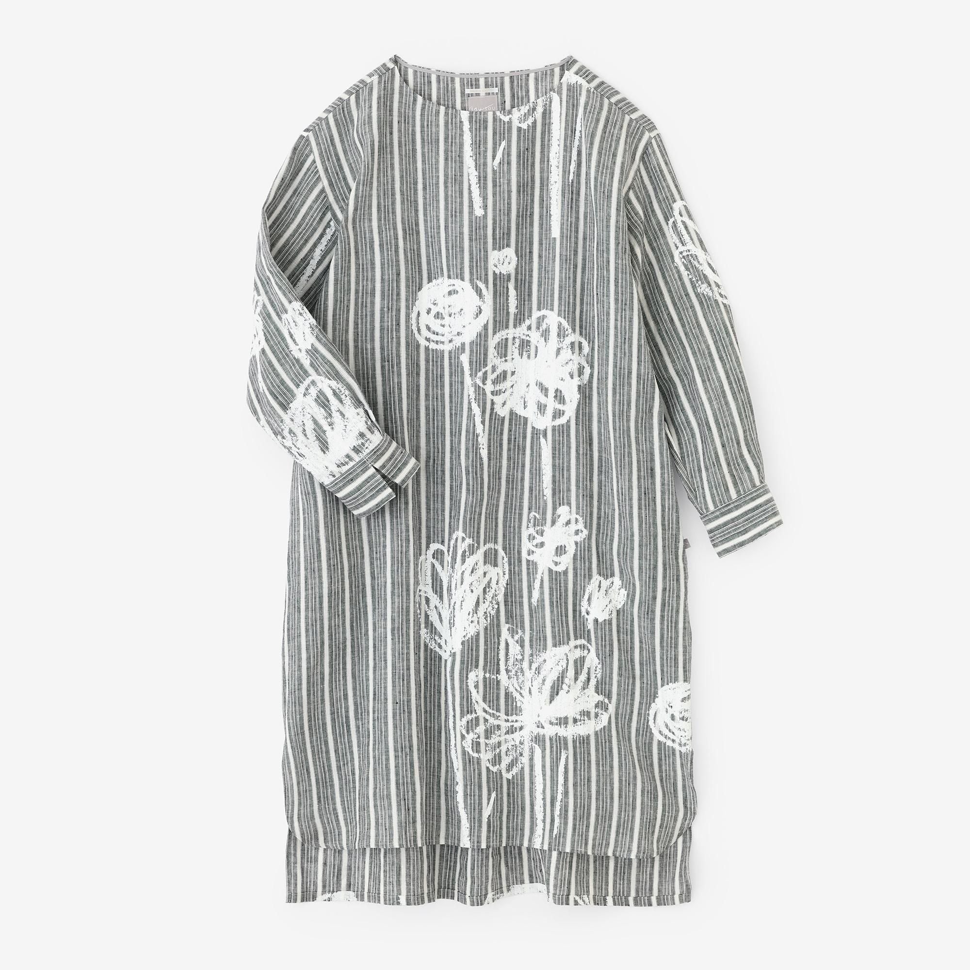 Brasse-robe à rayures en lin / marges douces