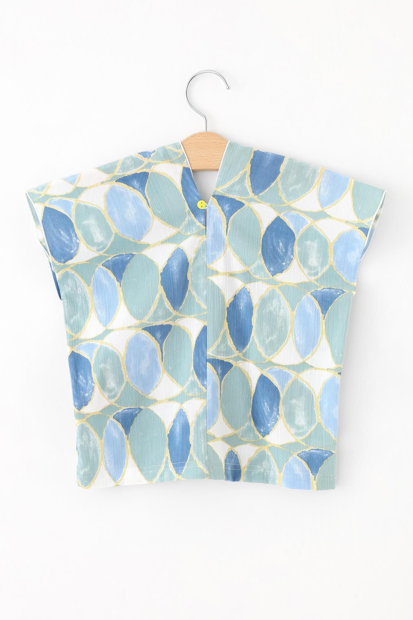 ● Chizimi Cotton 20/20 Square Top block/ Linking Rings the docks