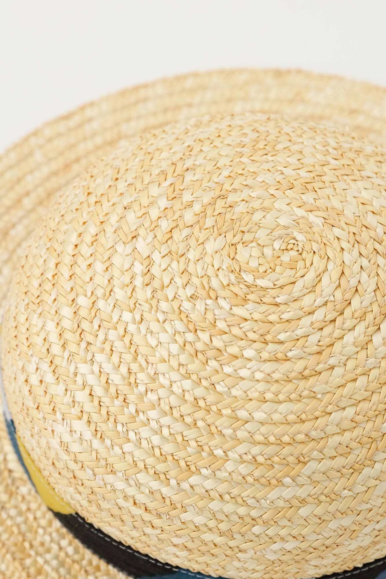 ● Mugiwaraboshi / différent