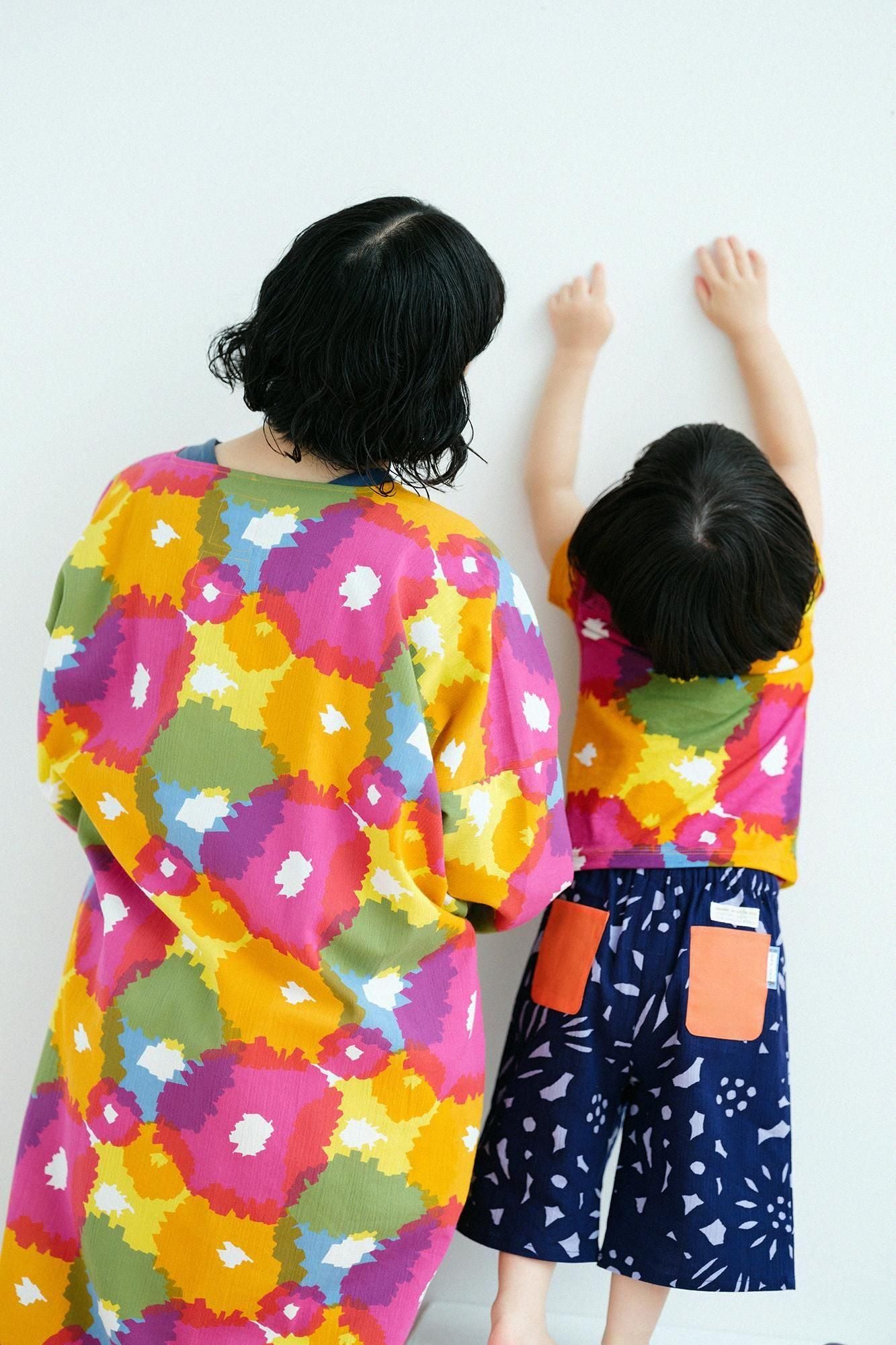 ●方領上衣／盛開